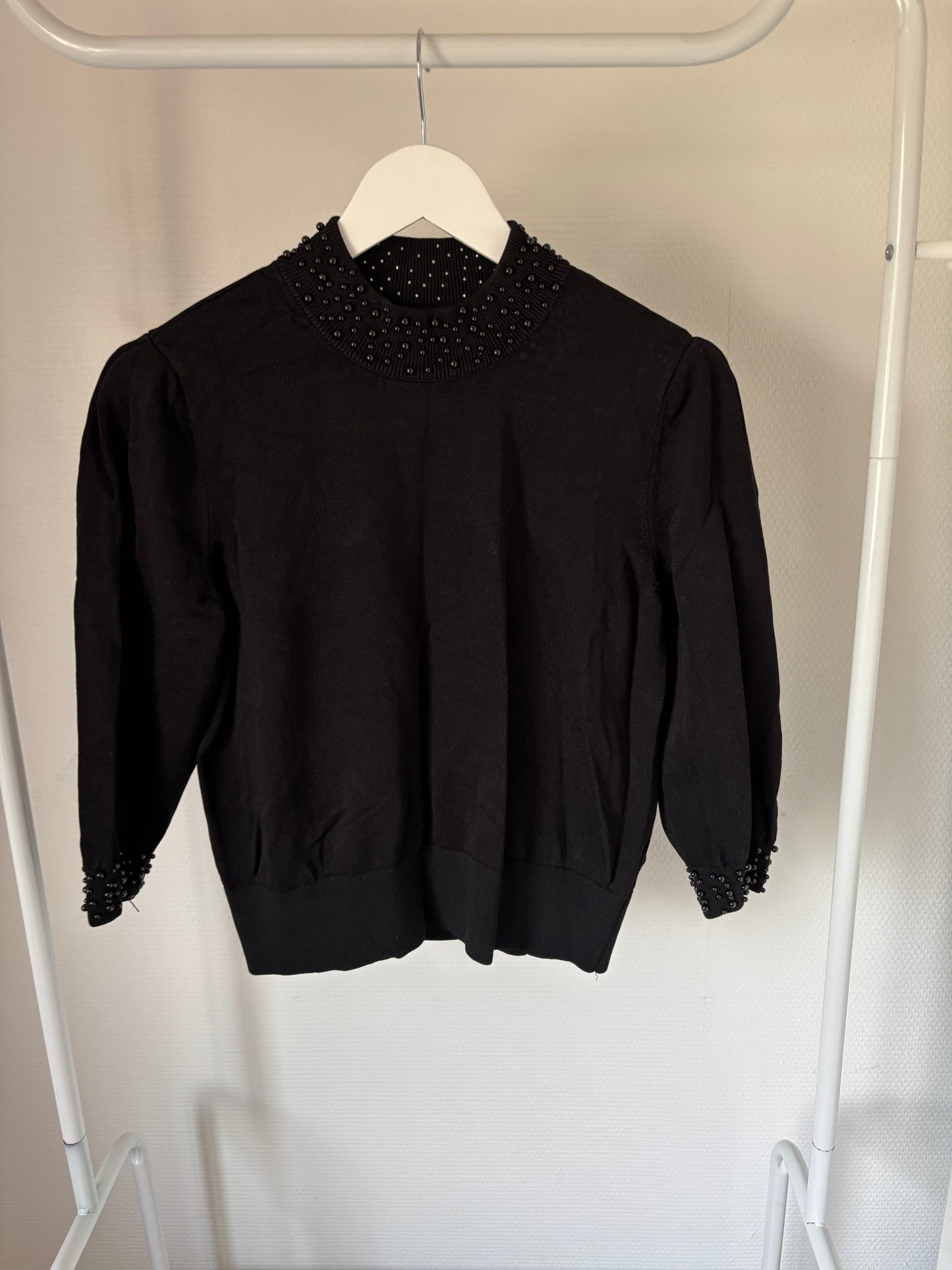 Zwarte trui met driekwartmouwen