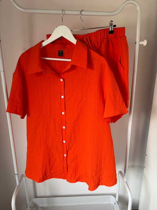 Oranje set: blouse en short