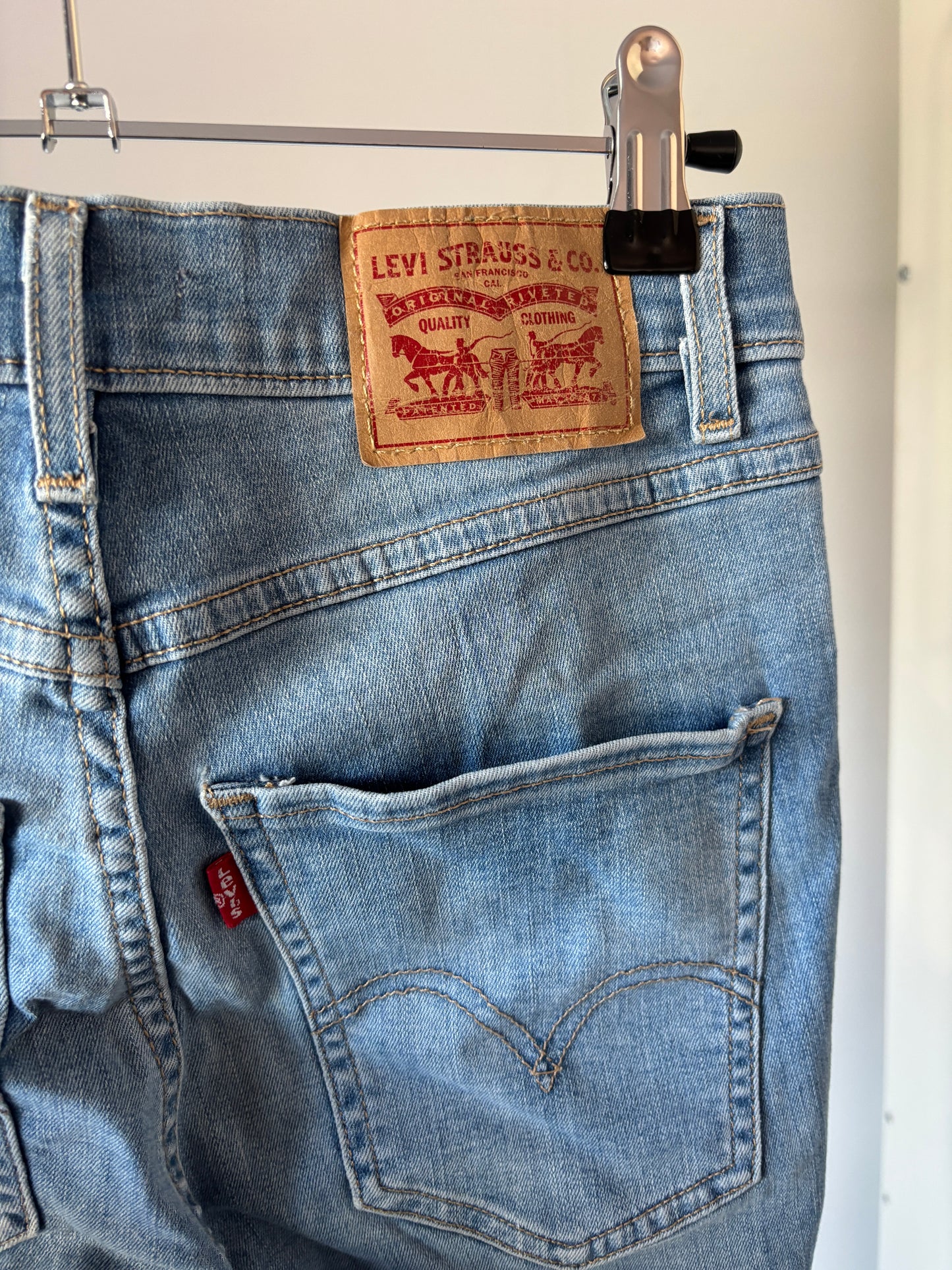 Lichtblauwe jeansbroek