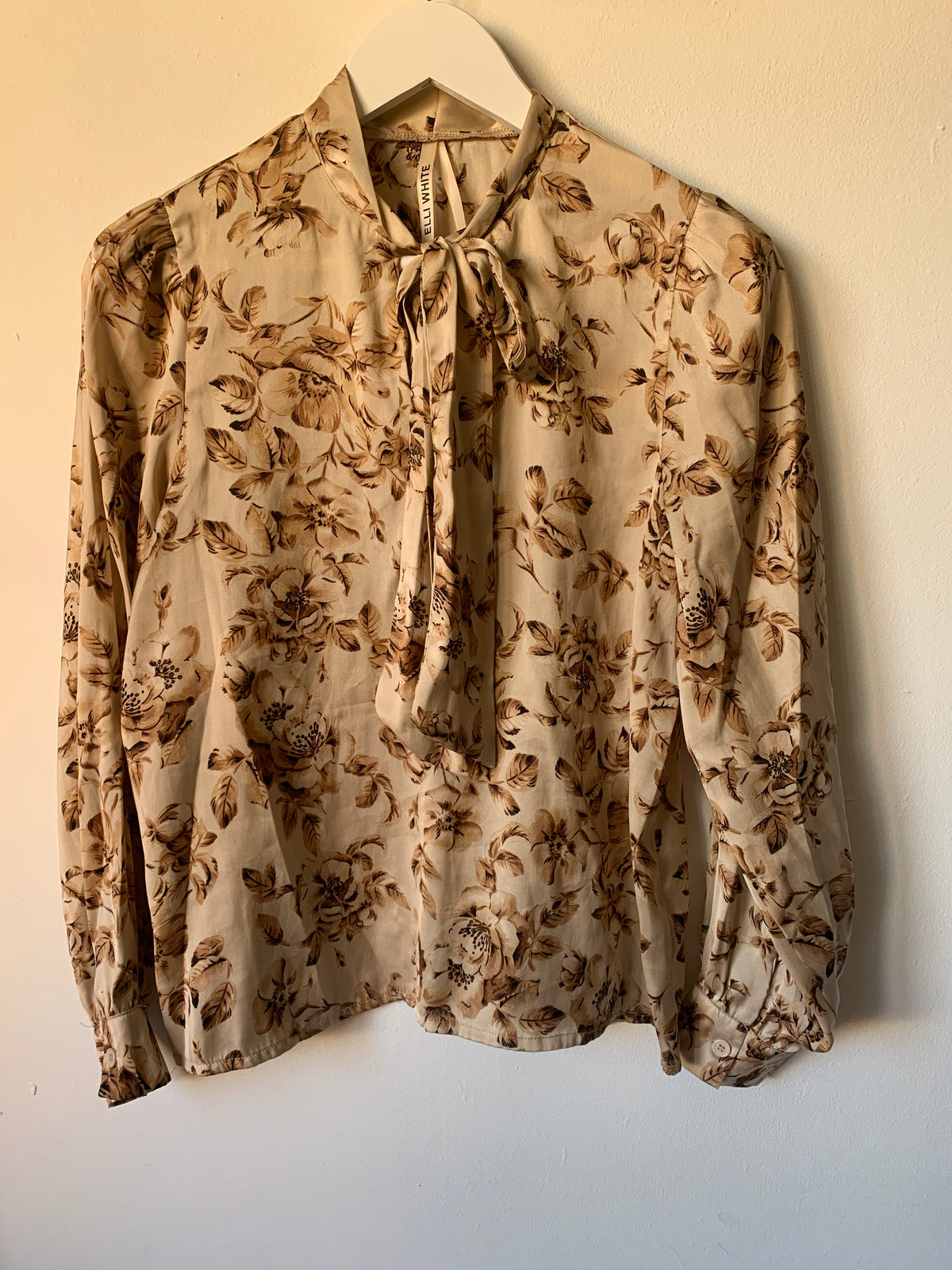 Beige blouse | Elli White | M