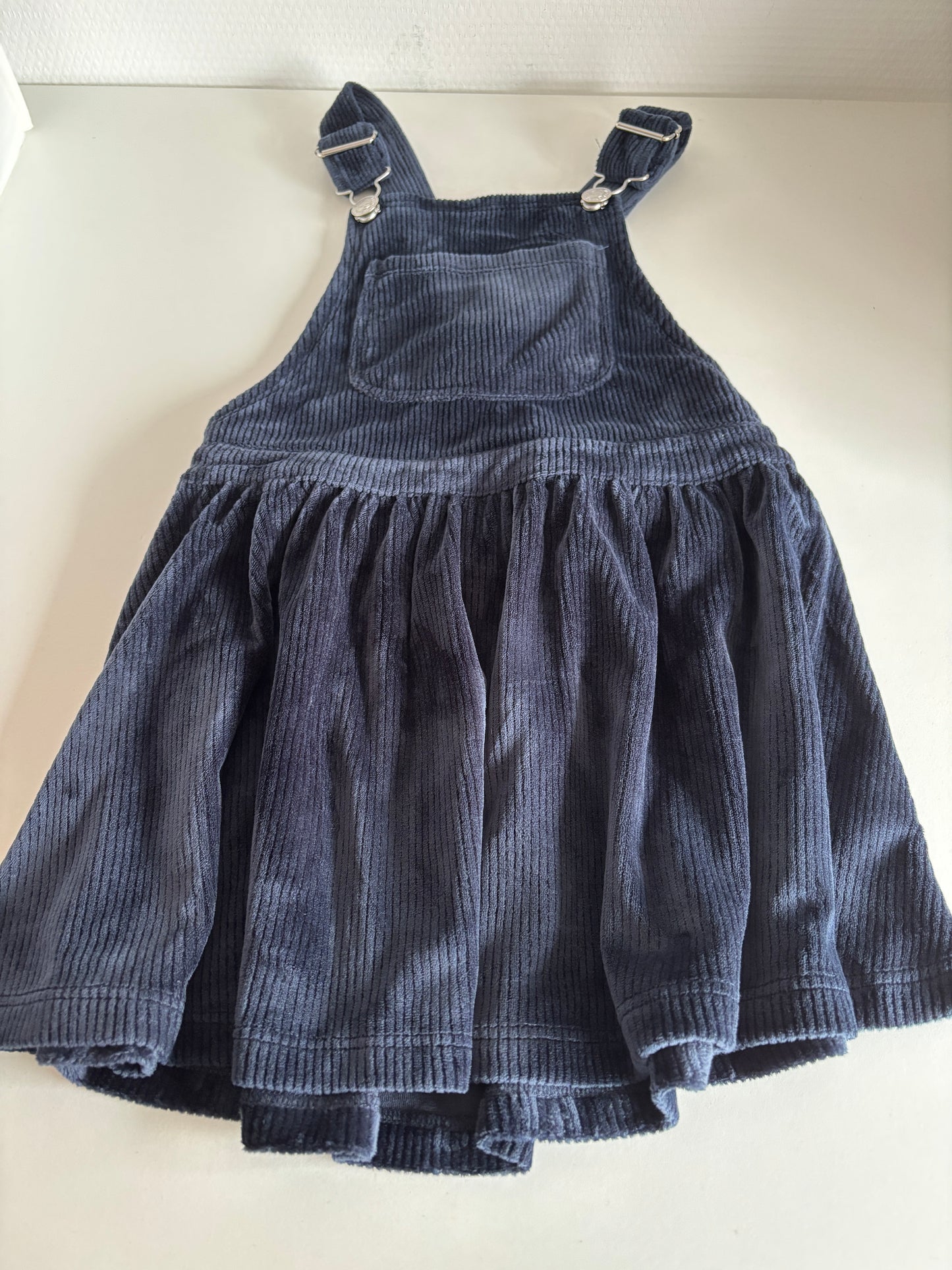 Marineblauwe ribfluwelen salopette