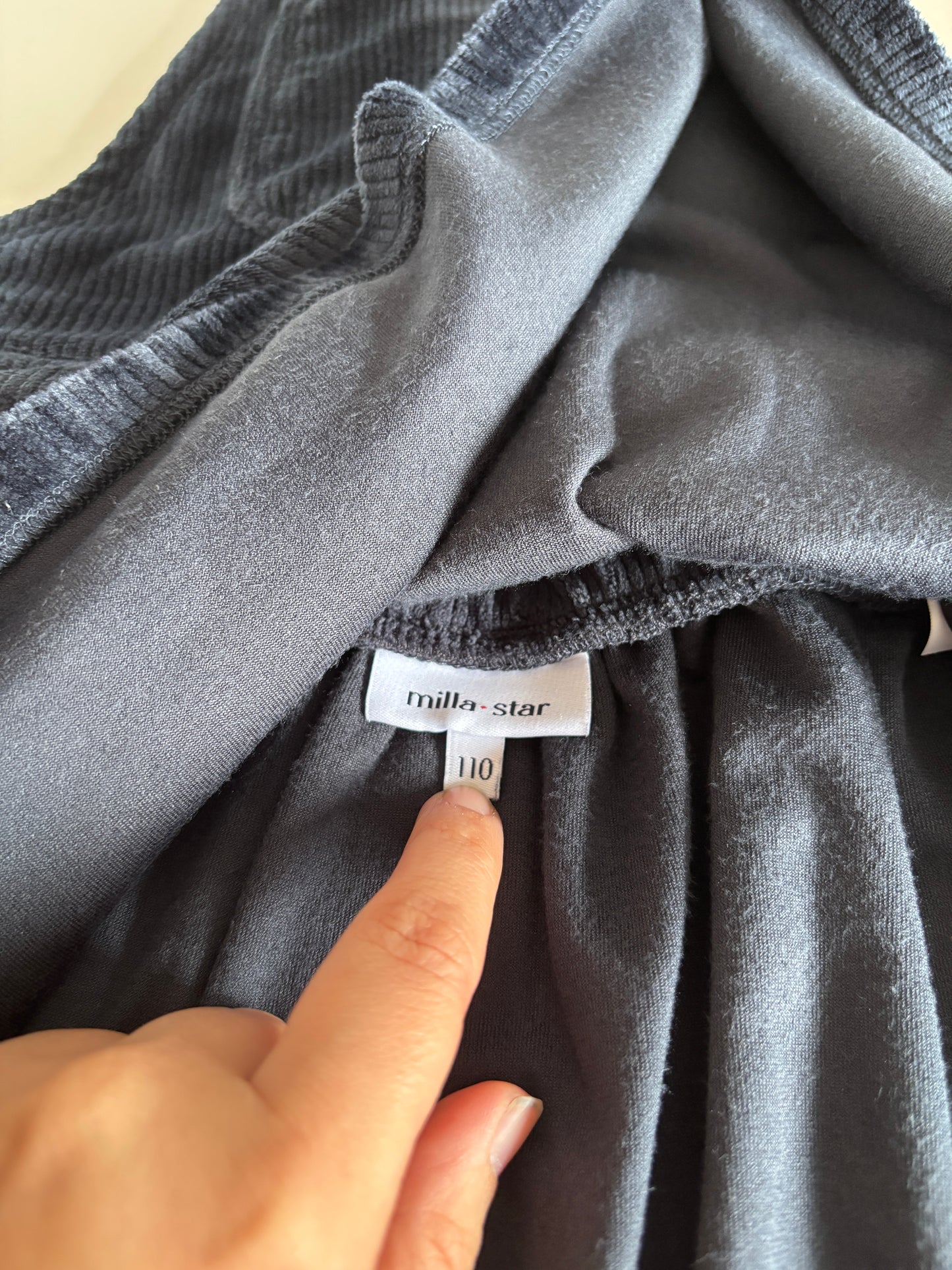 Marineblauwe ribfluwelen salopette