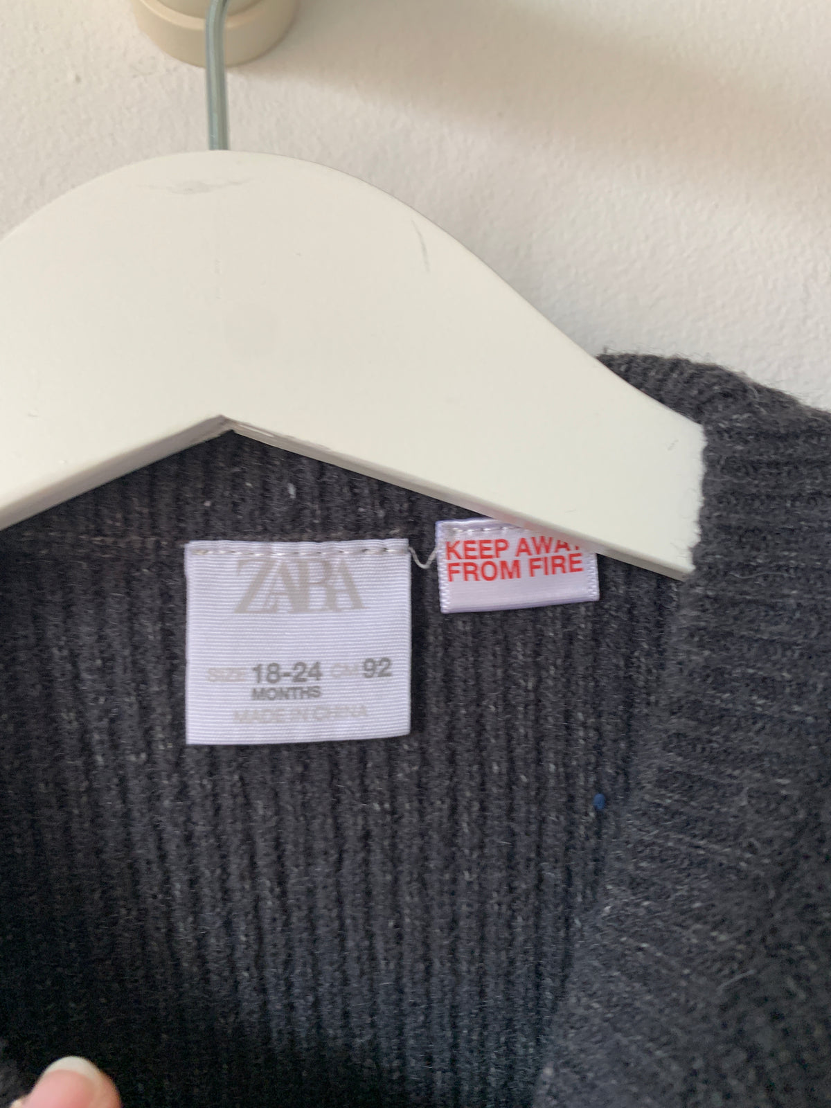 Donkergrijze trui | Zara | 92