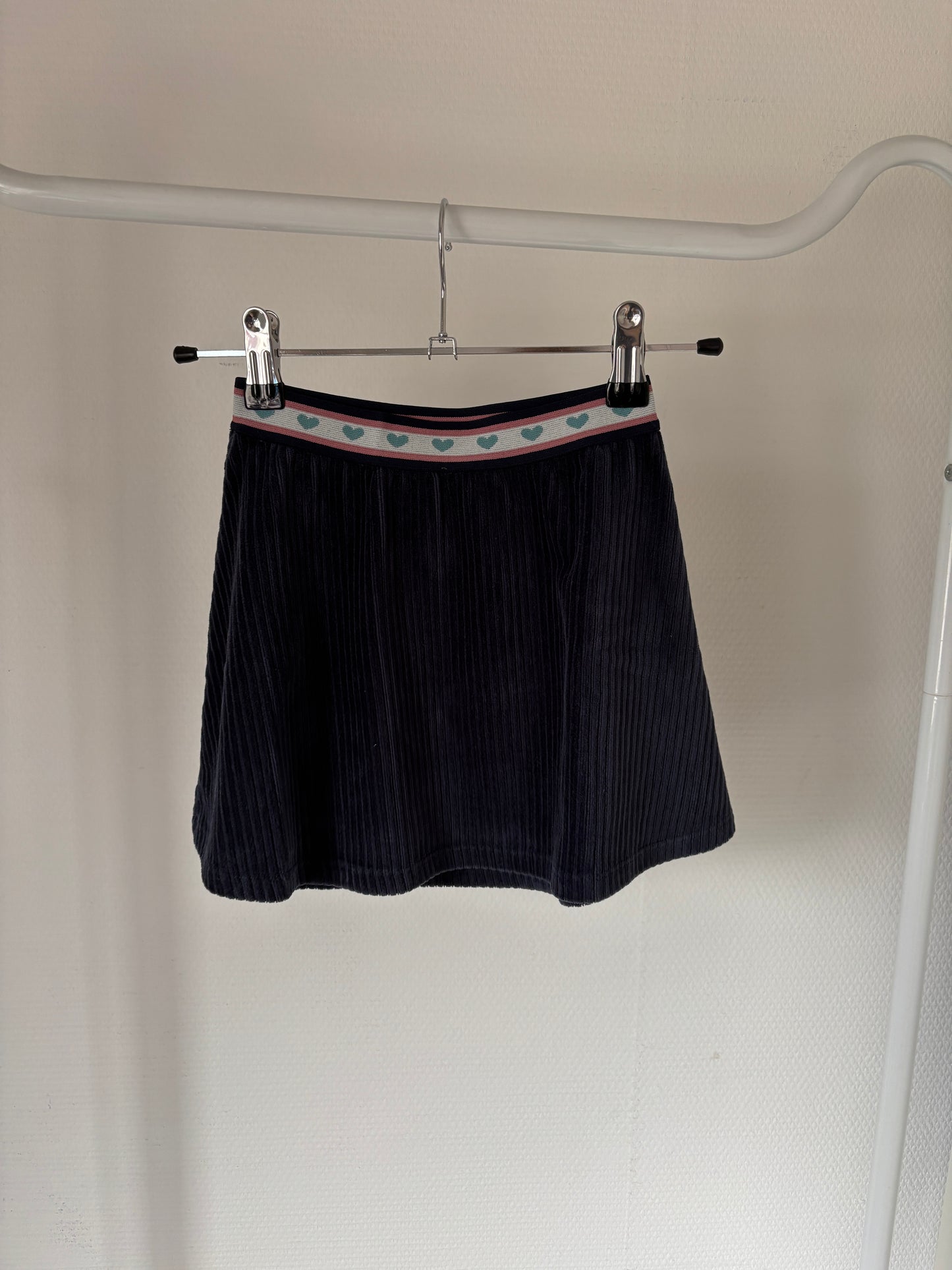 Marineblauwe ribfluwelen rokje