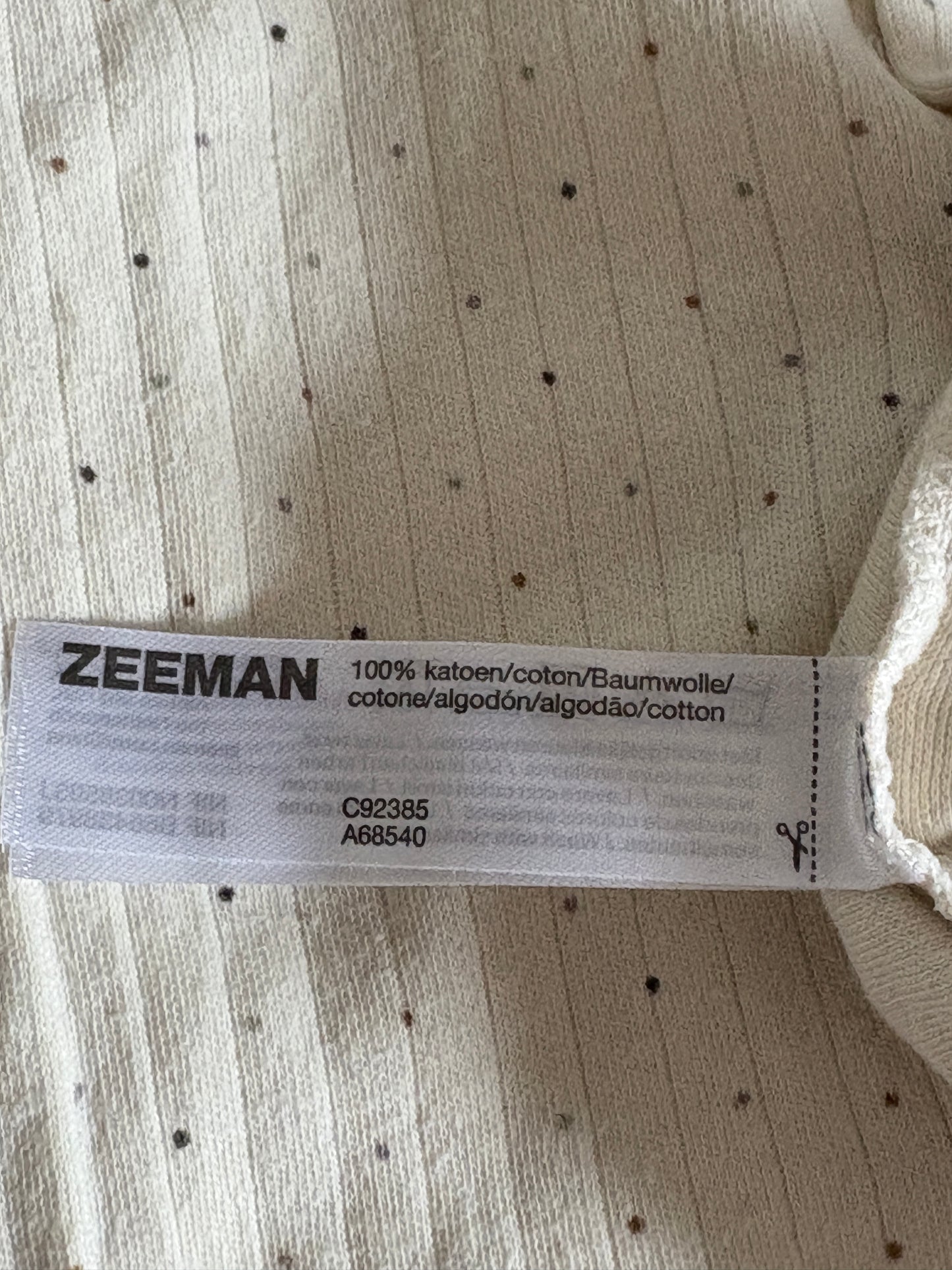 Gestippeld boxpakje en bijpassend mutsje