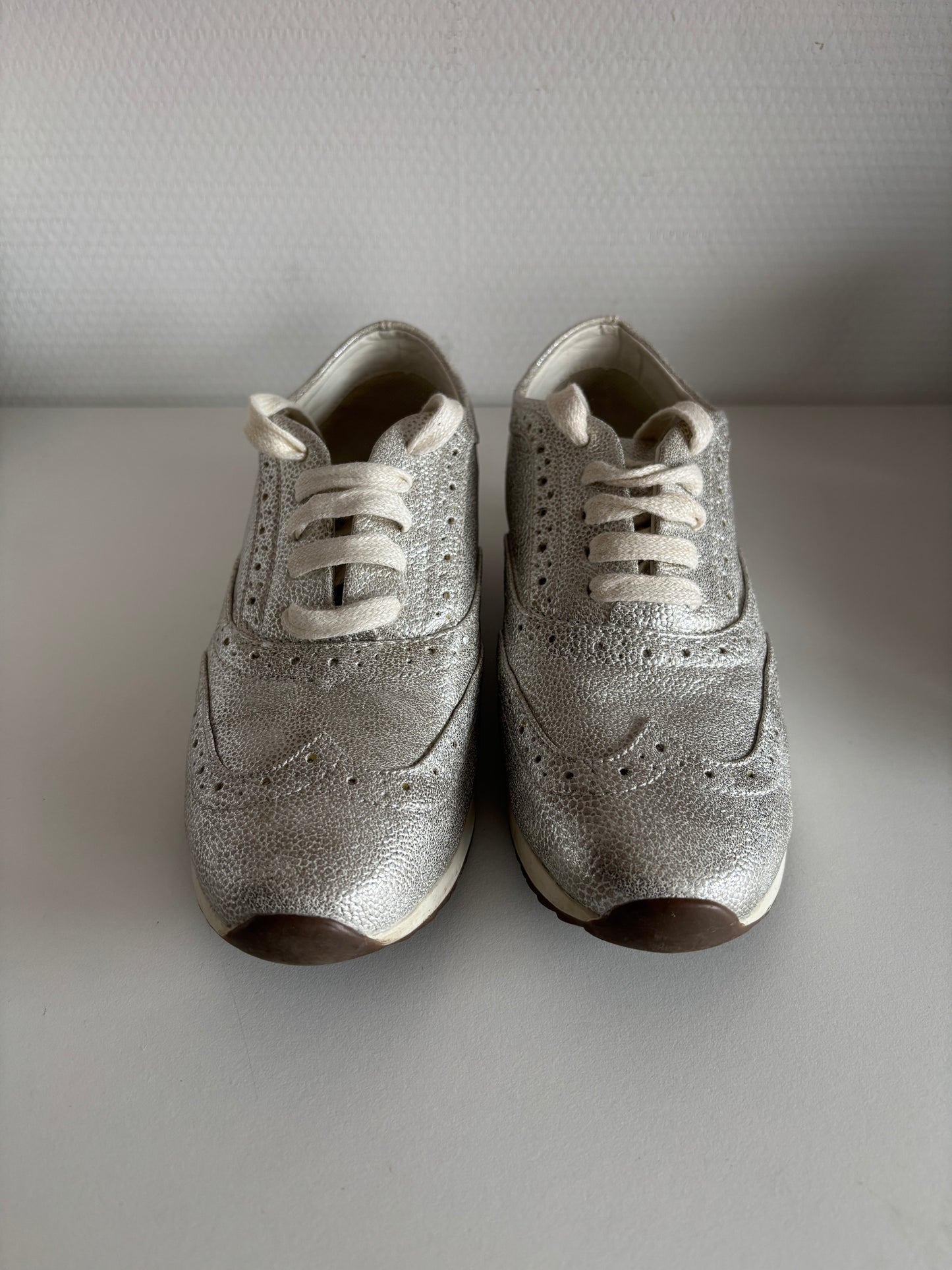Zilveren sneakers