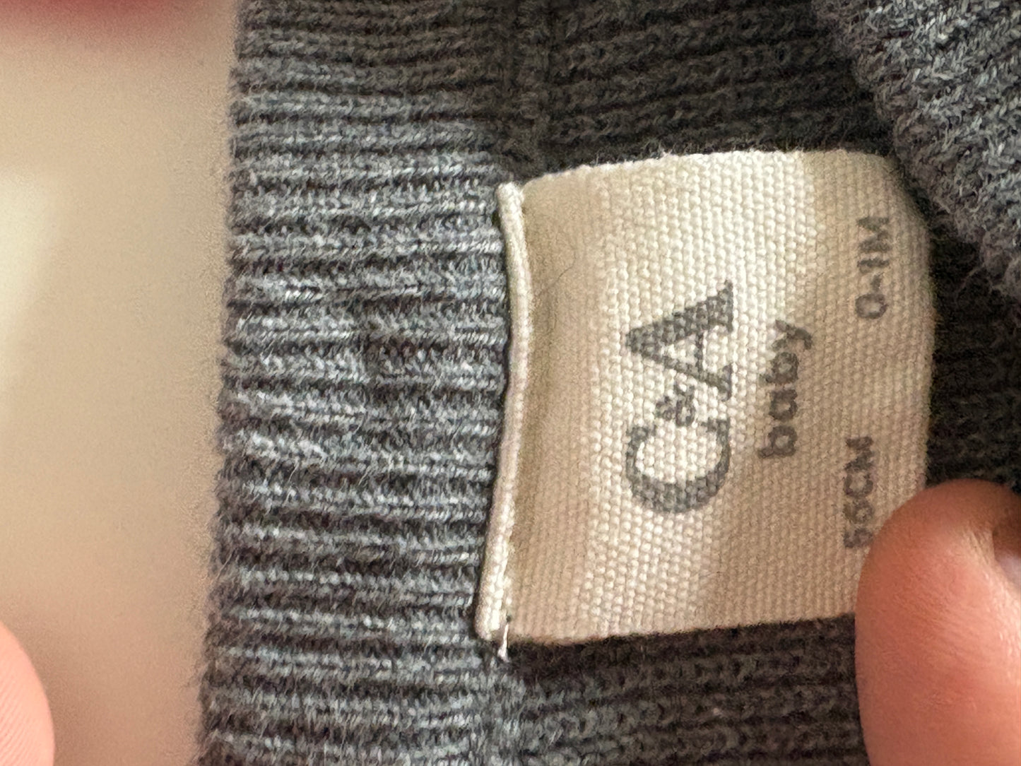 Grijs setje: truitje en broekje