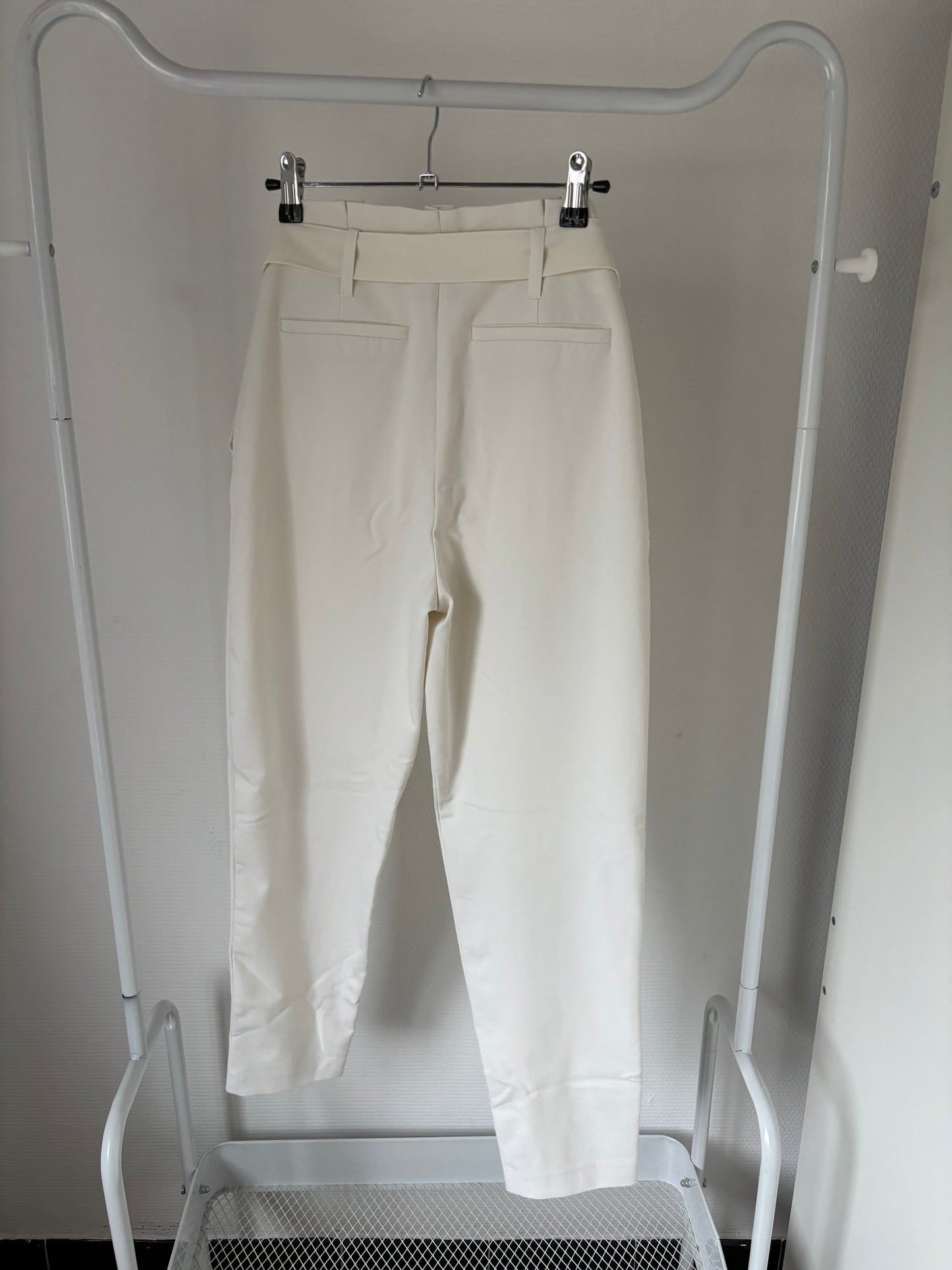 Witte geklede broek