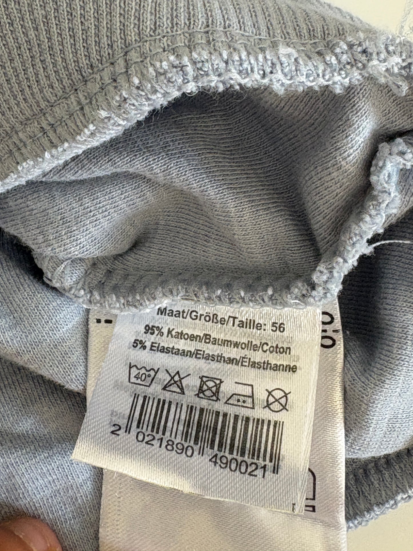 Lichtblauw joggingsetje