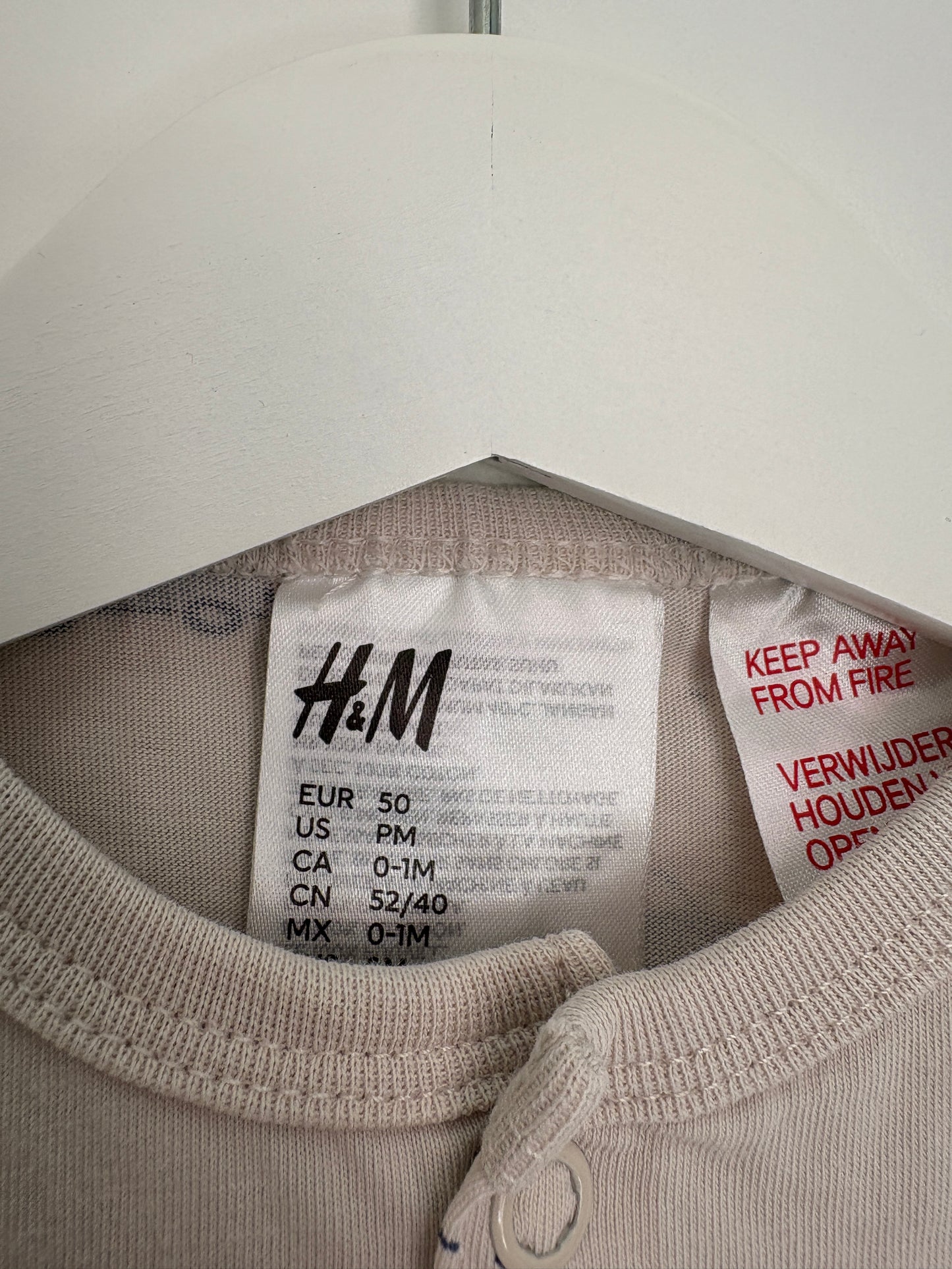 Beige zomerboxpakje met auto's