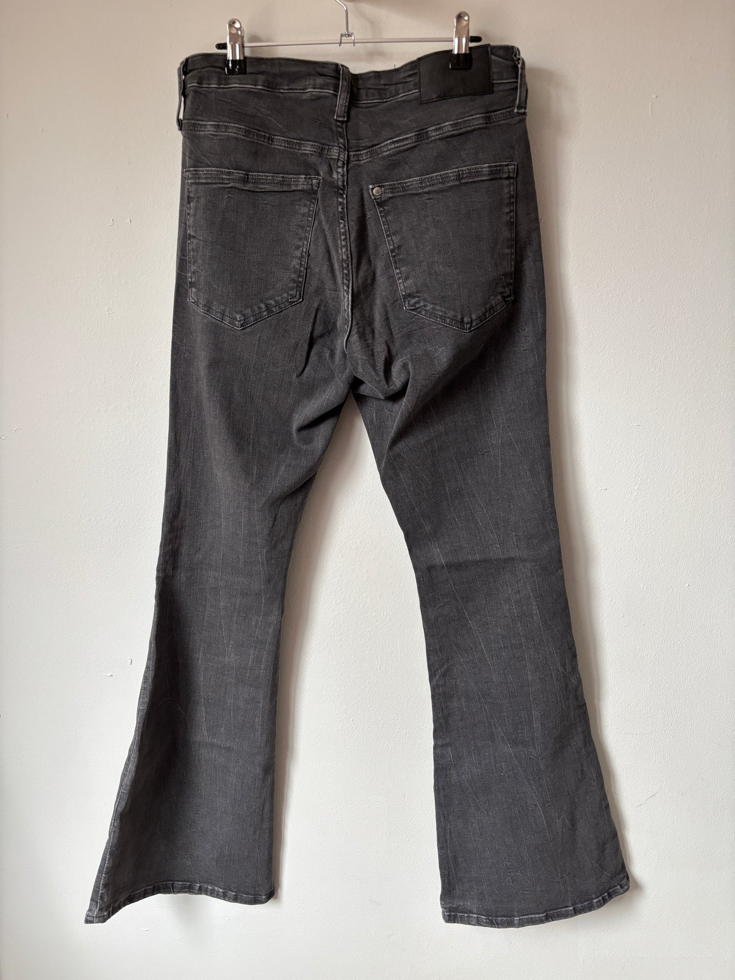 H&M flared jeans L - zeer goede staat  💸