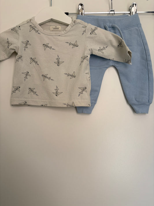 Setje met vliegtuigjes: longsleeve en broekje