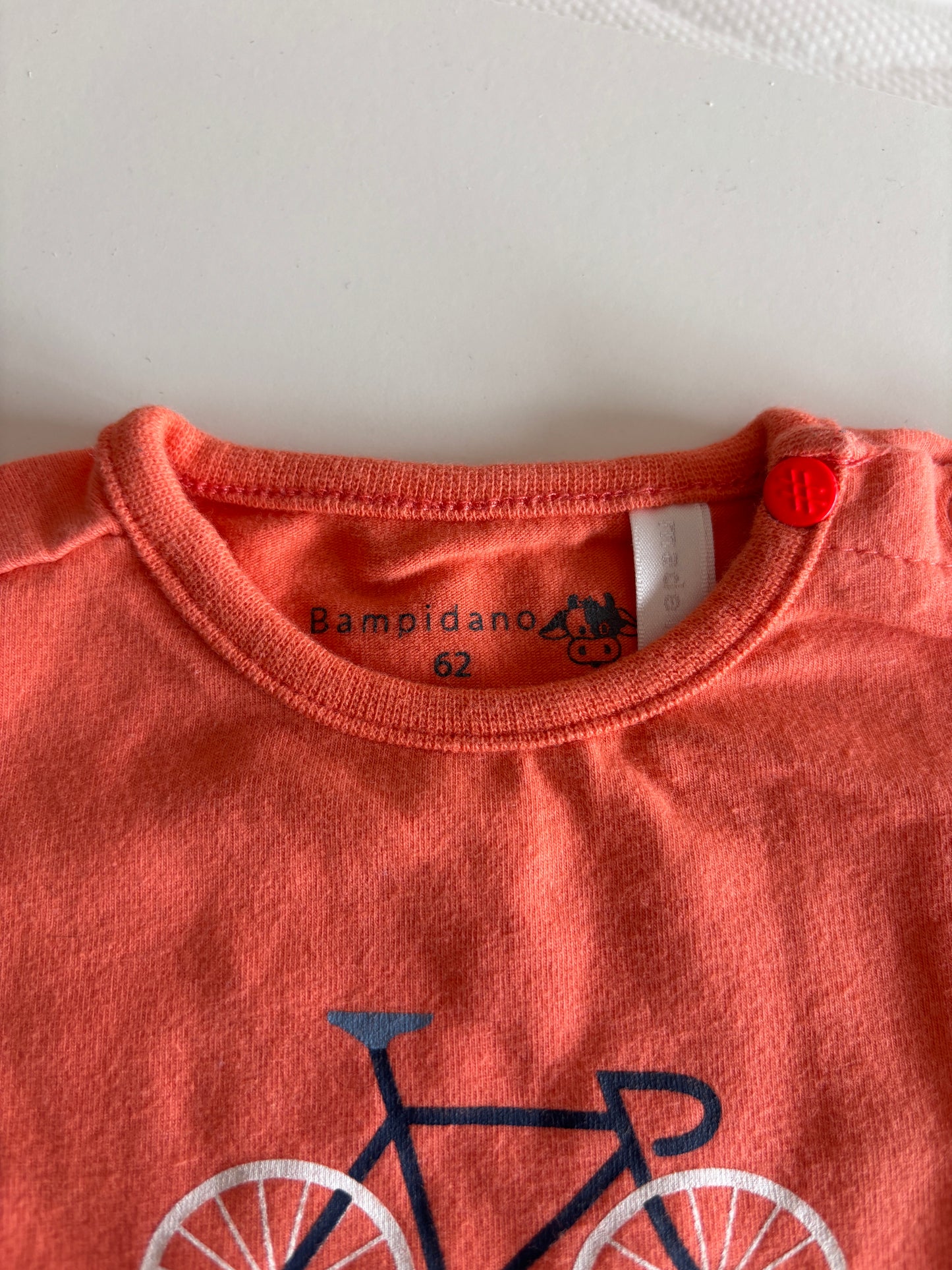 Setje: T-shirt en shortje