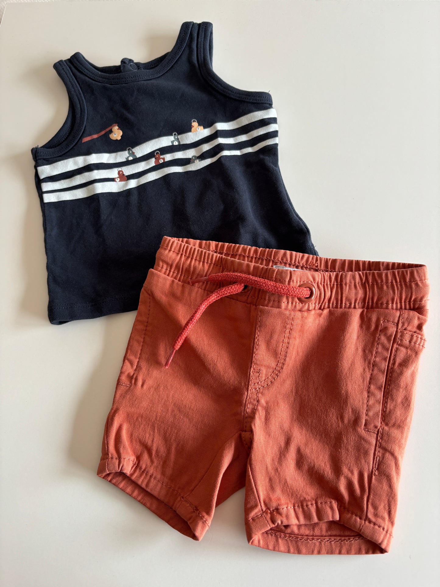 Setje: Topje en bermuda