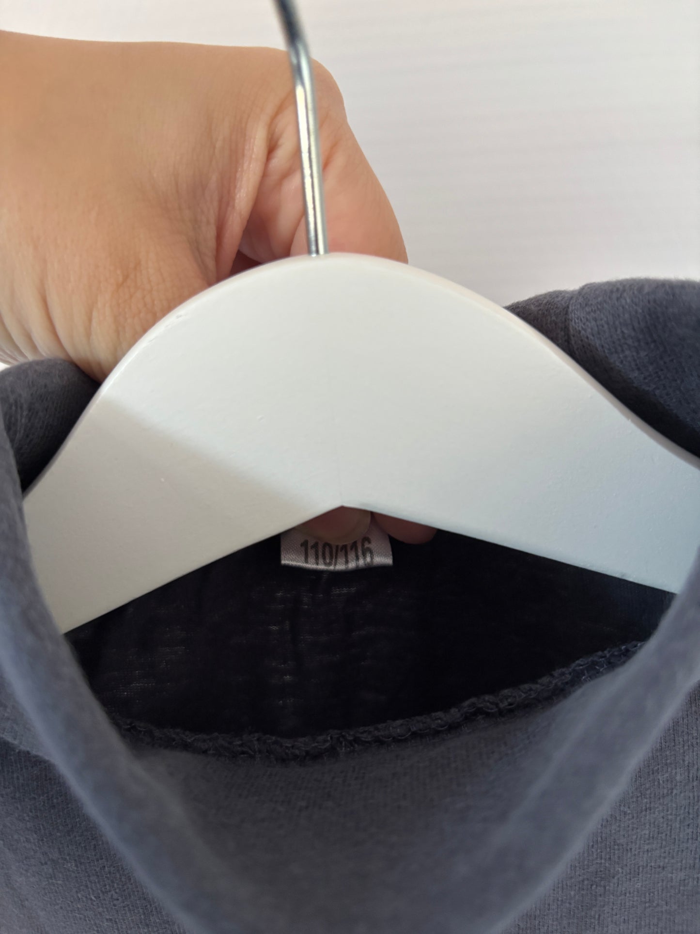 Donkergrijze longsleeve met rolkraag