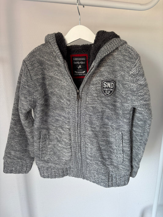 Grijze gevoerde vest