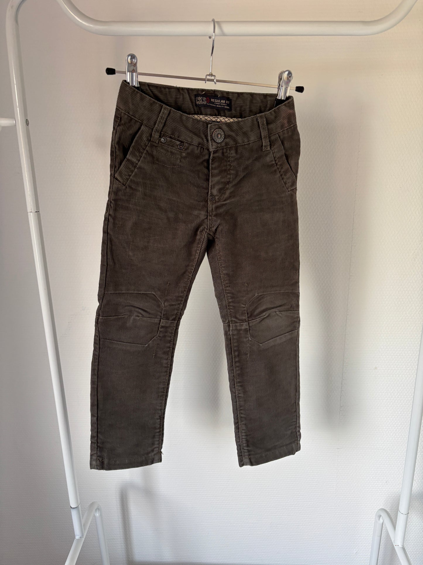 Bruine ribfluwelen broek