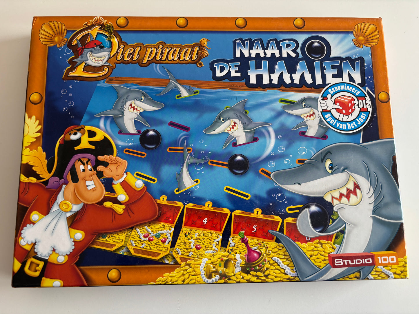 Bordspel Piet Piraat: Naar de haaien