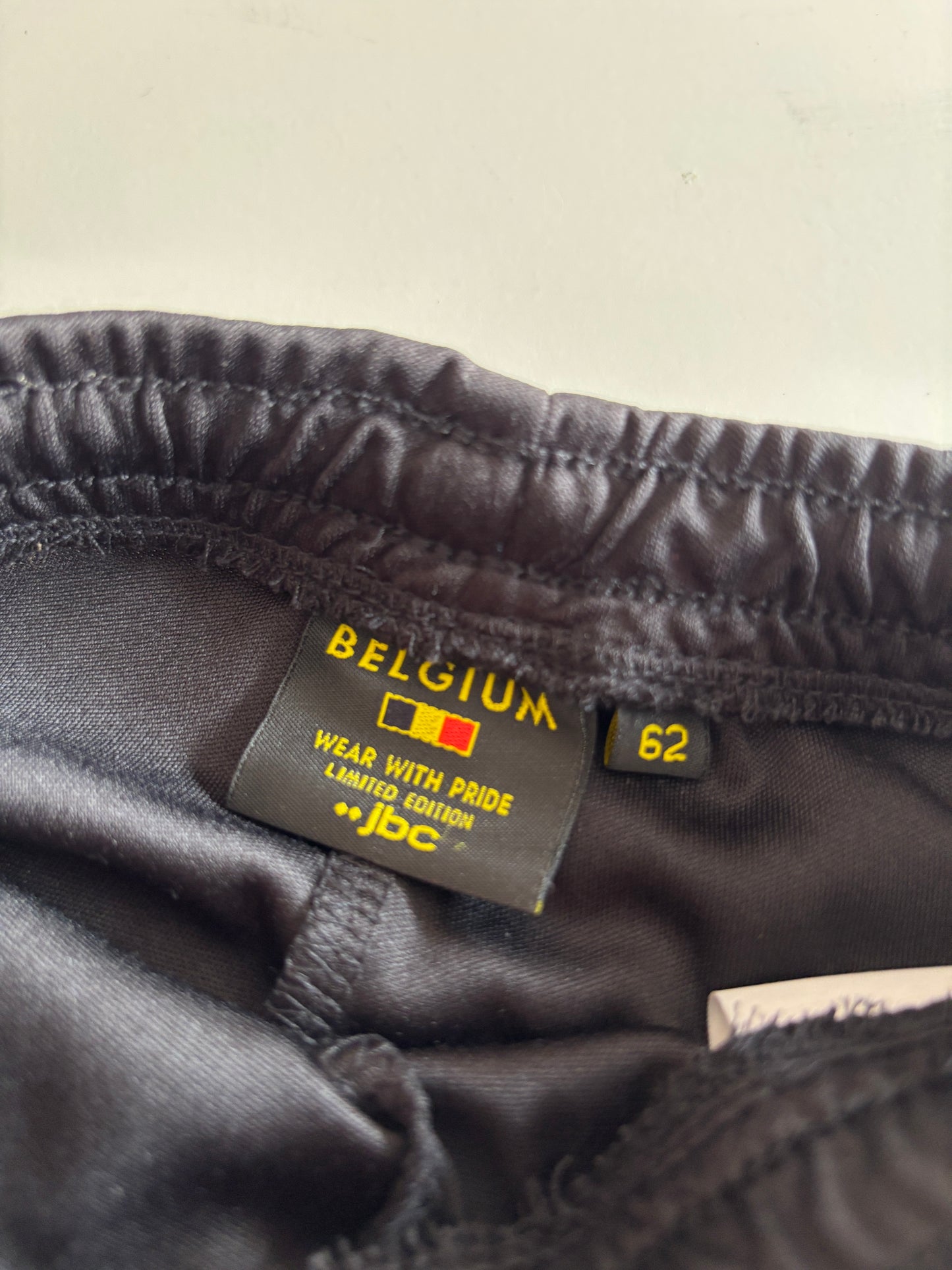 Voetbalsetje: T-shirt en broekje