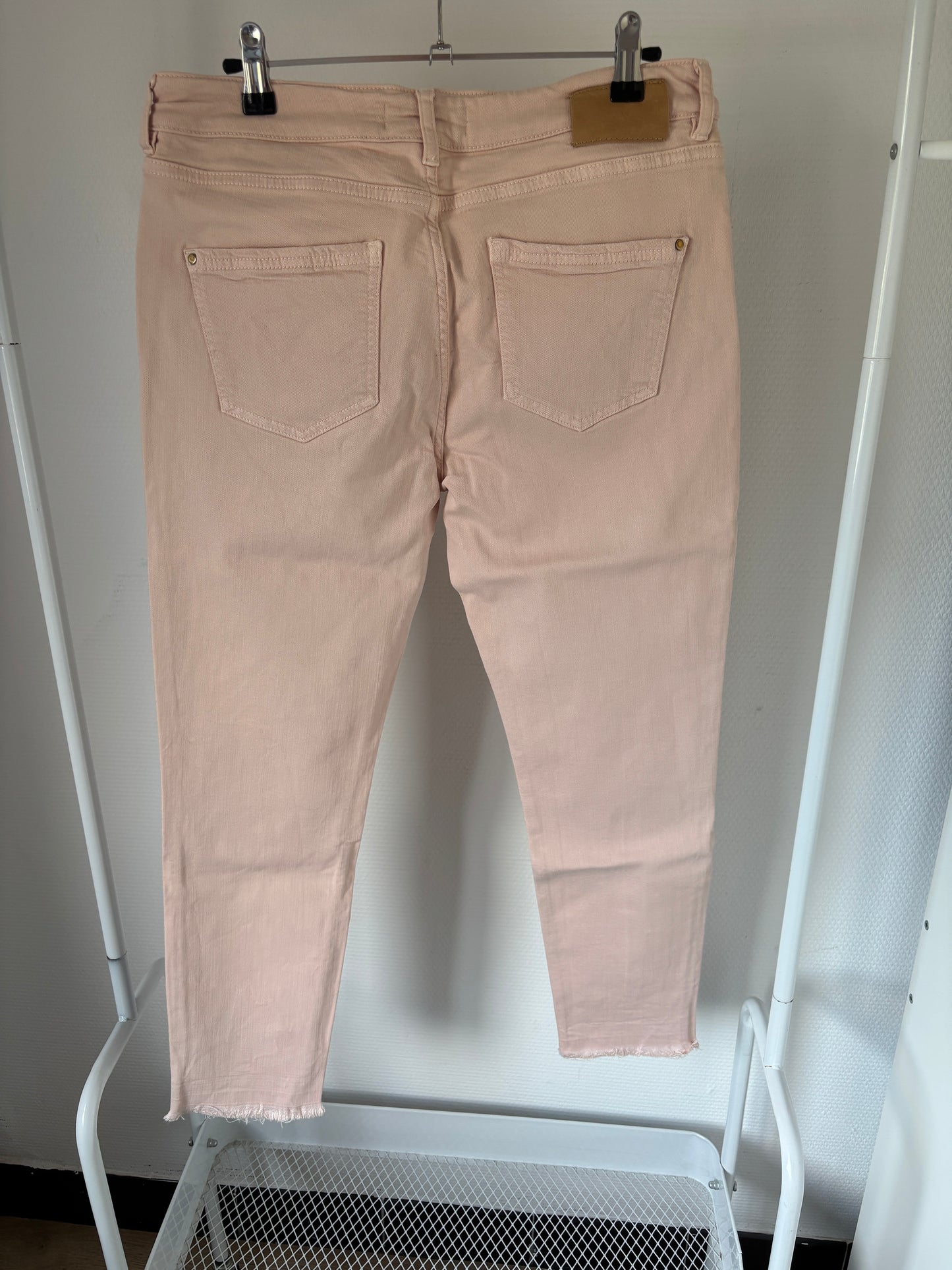Lichtroze jeansbroek