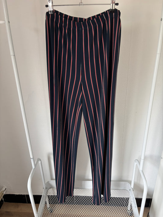 Marineblauwe gestreepte broek