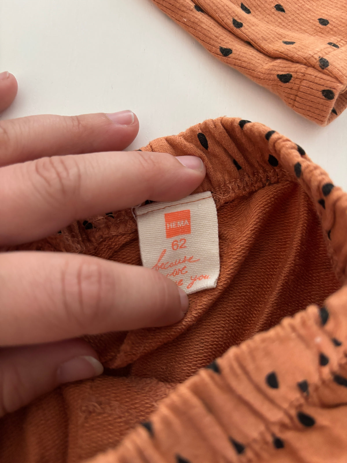 Bruin setje | Hema | 62