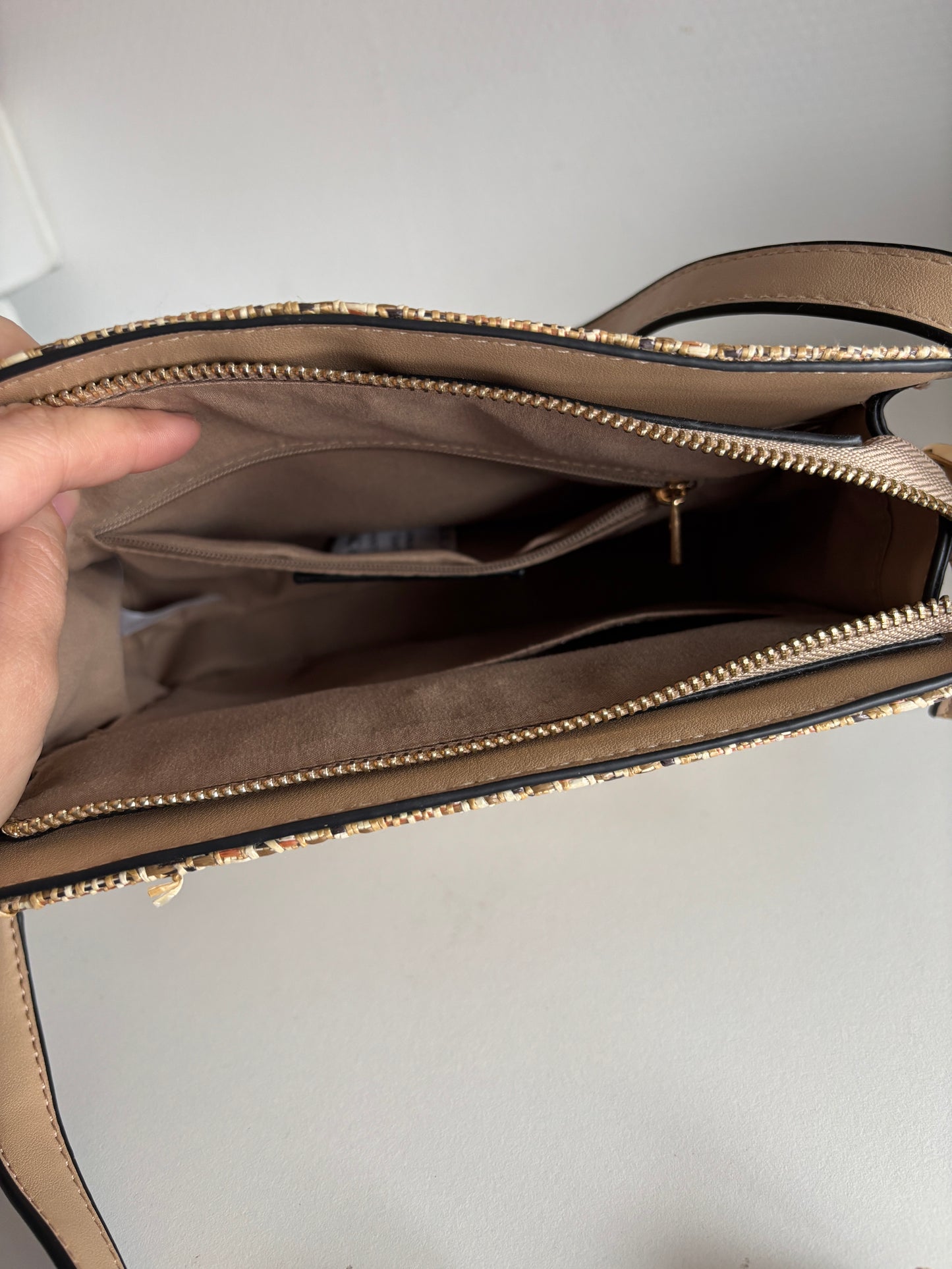 Beige schoudertas + bijhorende portemonnee