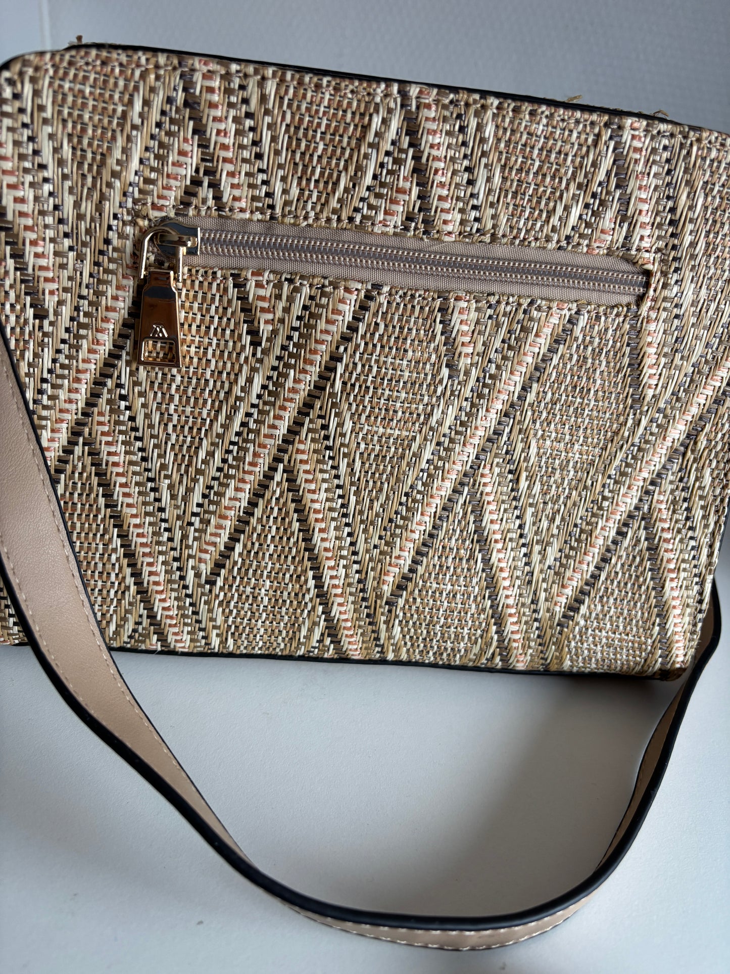 Beige schoudertas + bijhorende portemonnee