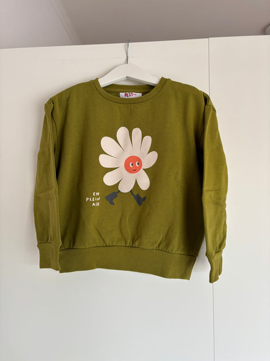 Mosterdgroene sweater met bloem