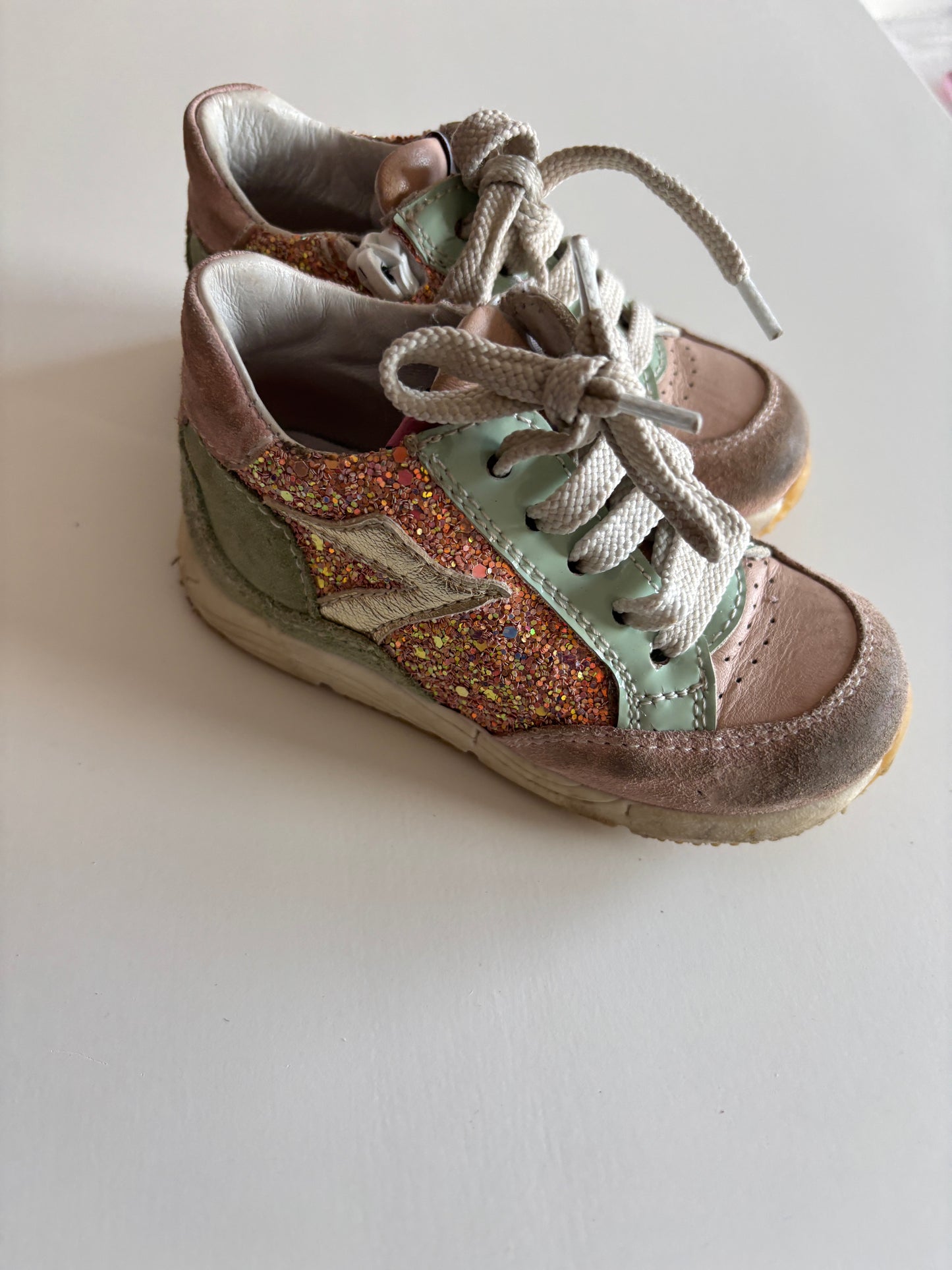 Sneakers met glitters