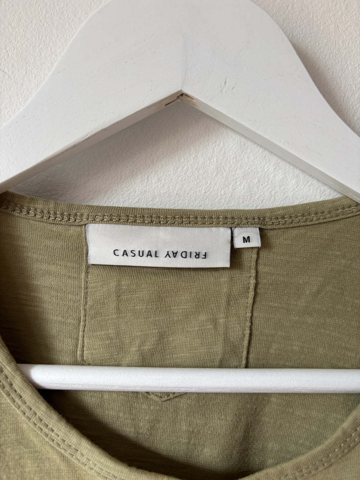 Olijfgroene T-shirt | Casual Friday | M