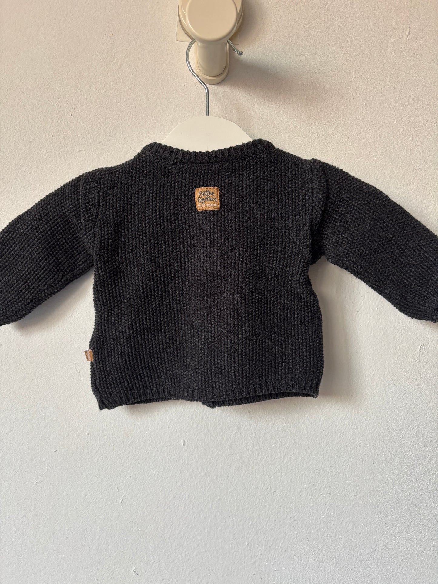 Donkergrijs vestje | Feetje | 56