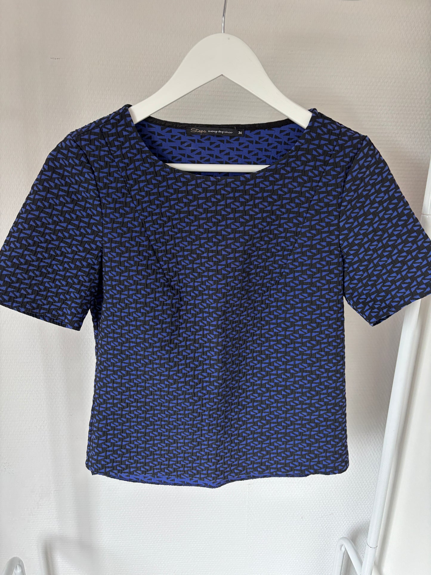 Blauwzwarte blouse