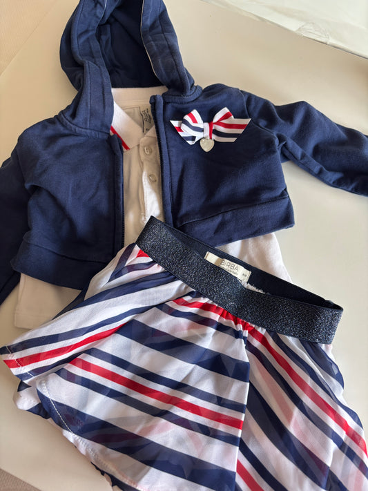 Setje: vest, polo en rokje