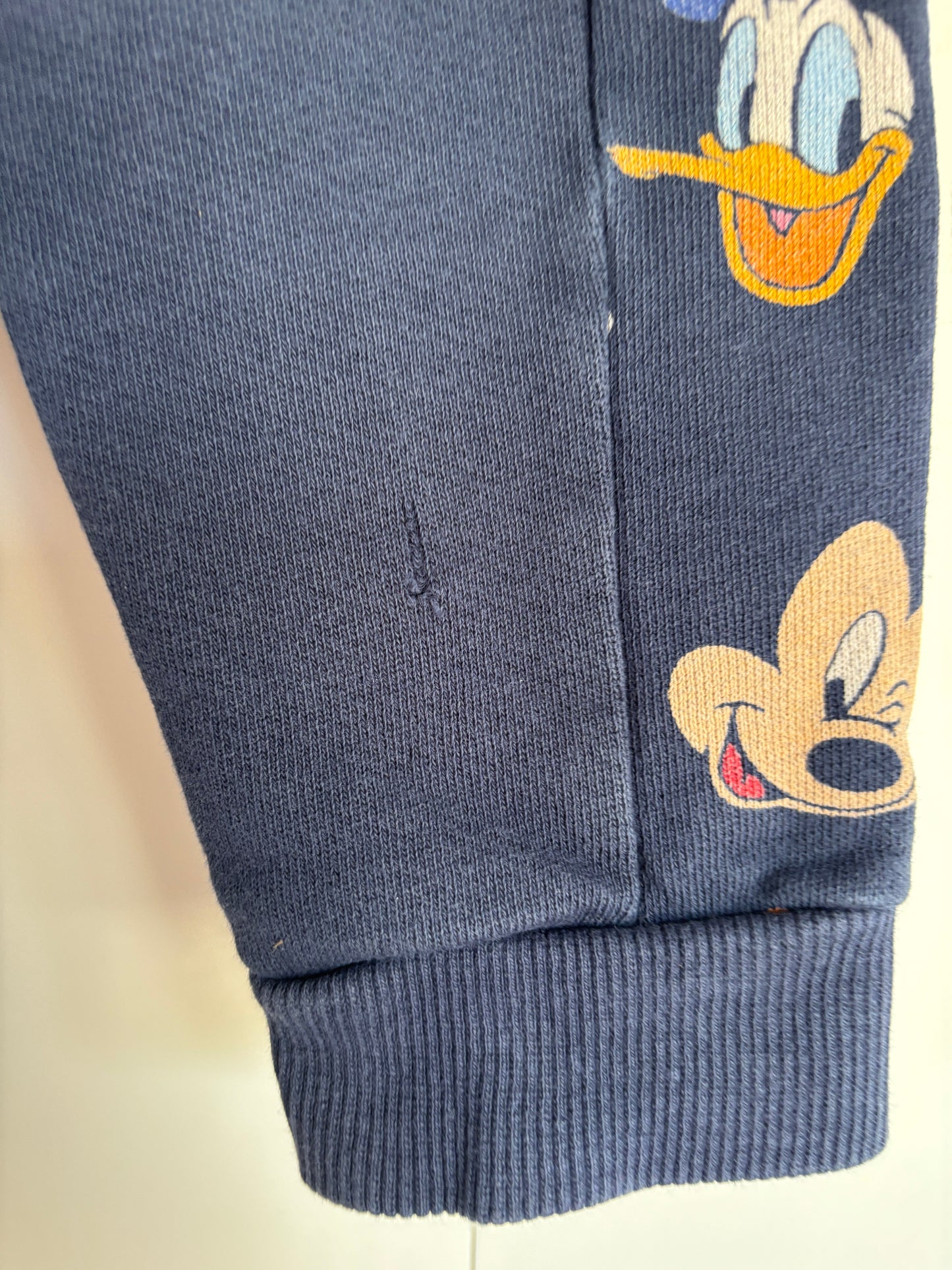 Marineblauw setje Mickey Mouse: Sweater en joggingbroek