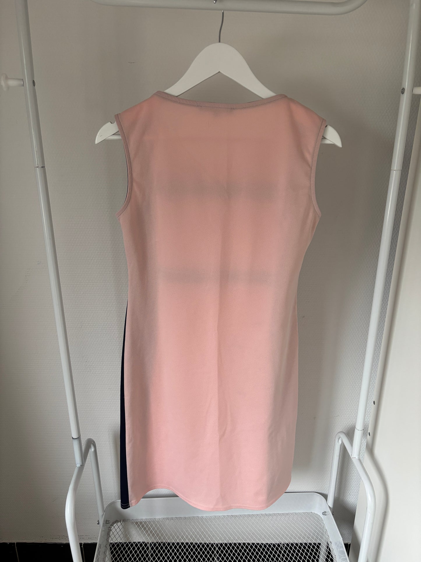 Lichtroze nette jurk