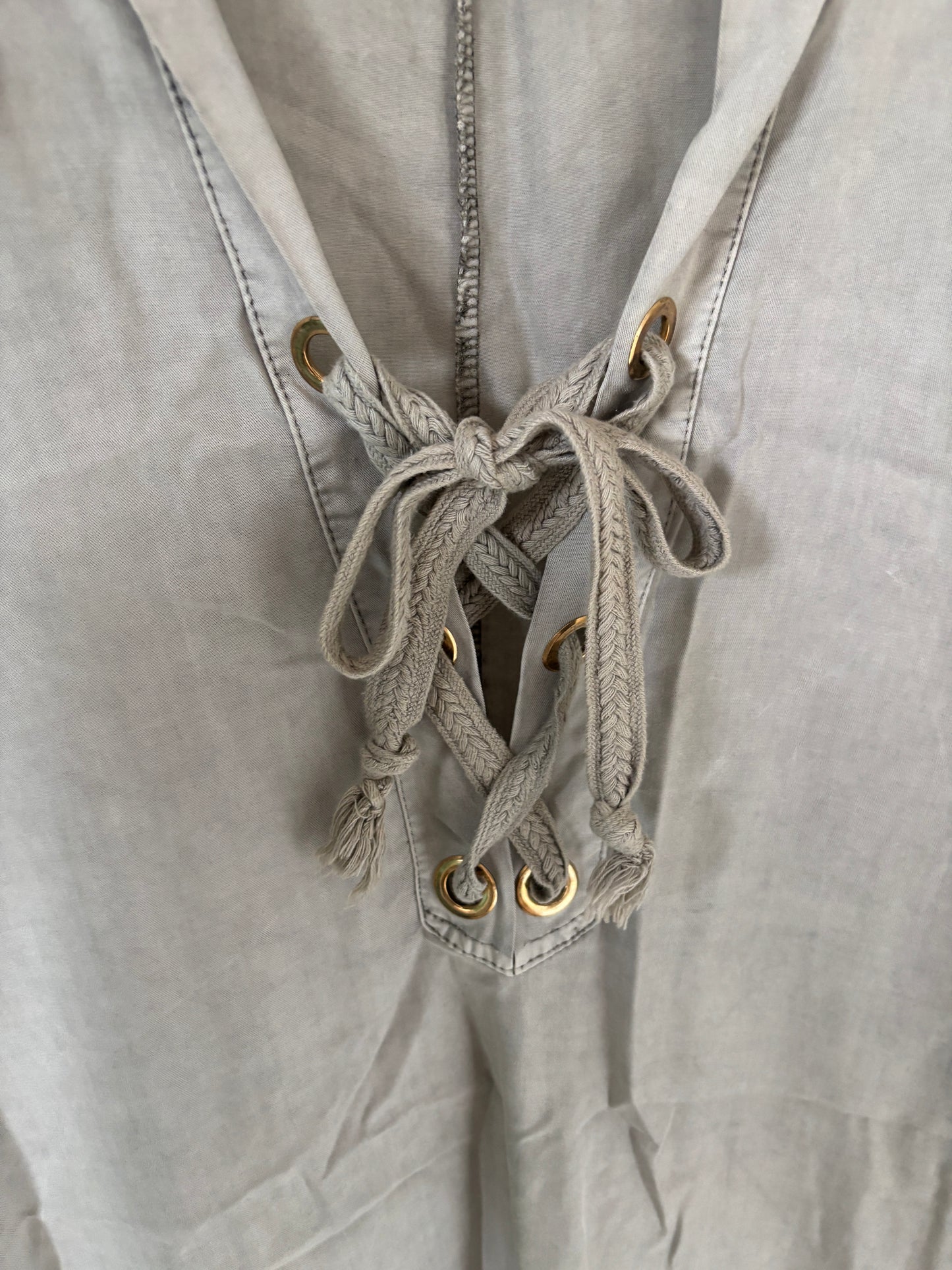 Lichtgrijze jeansjurk