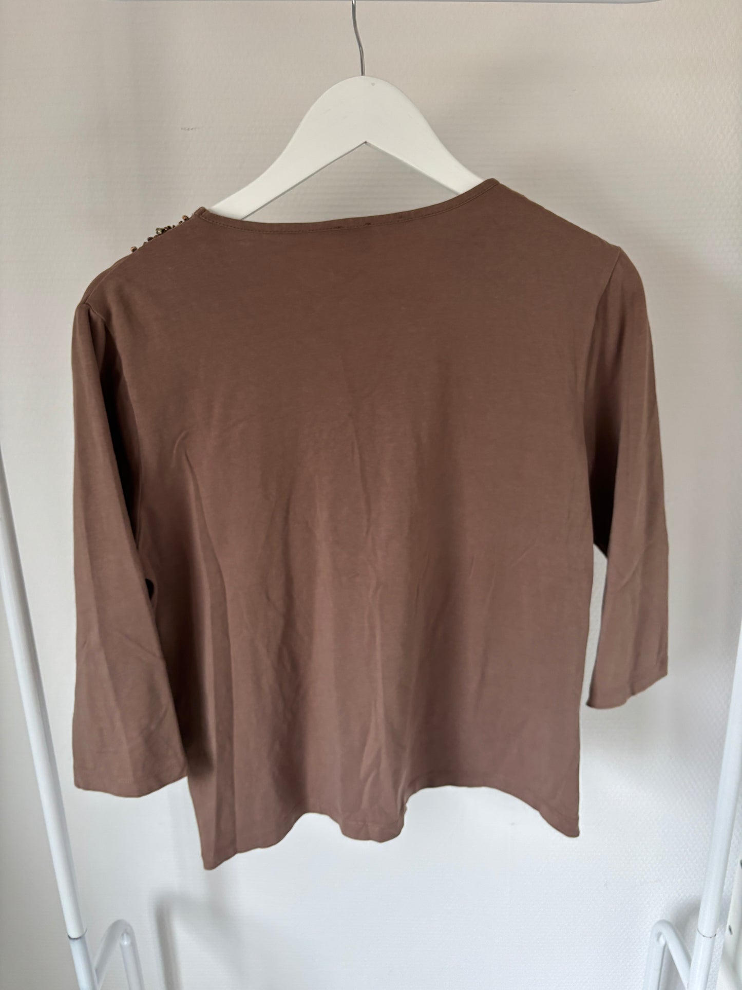 Bruin shirt met driekwartmouwen