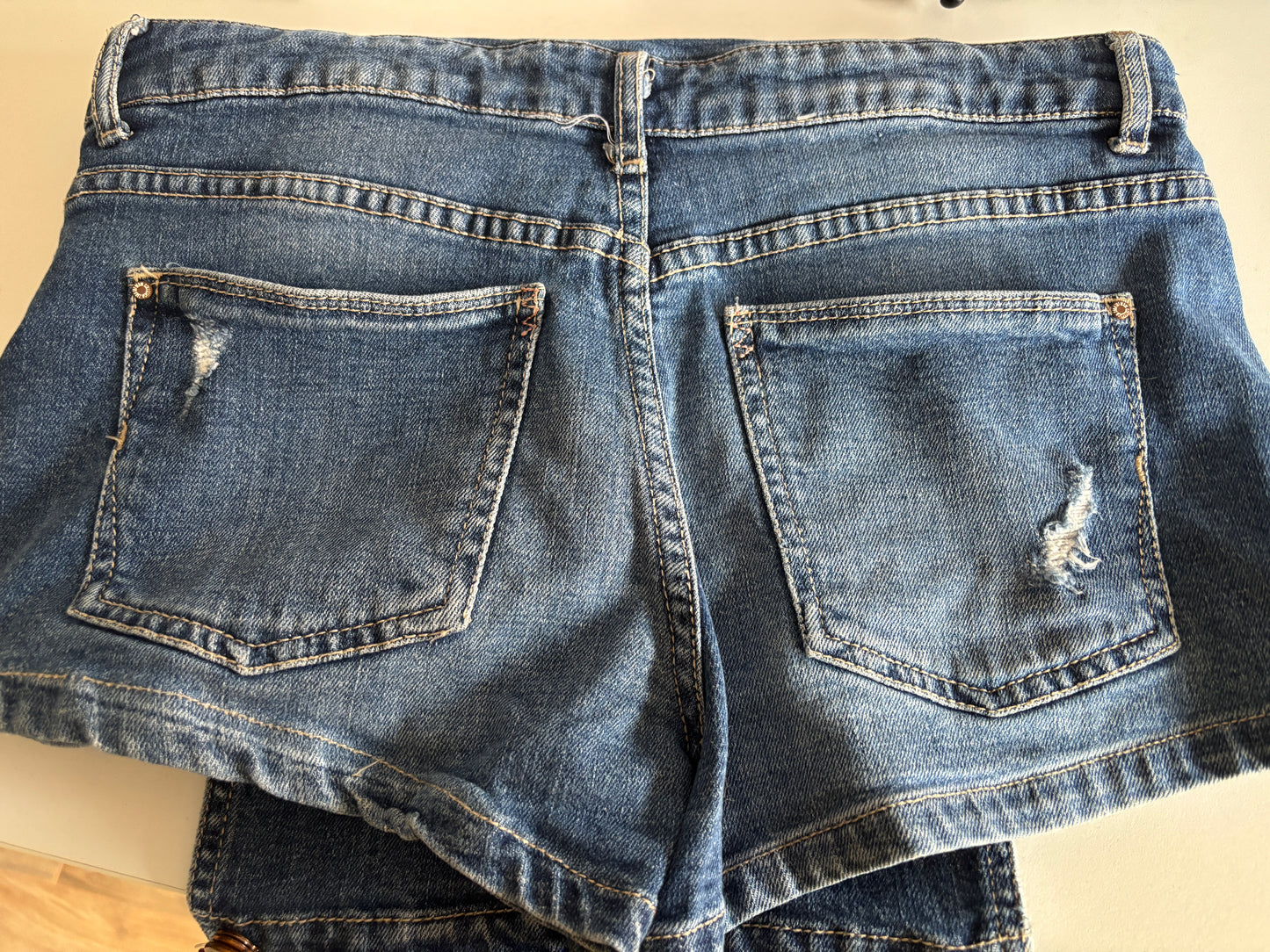 Korte jeanstuinbroek