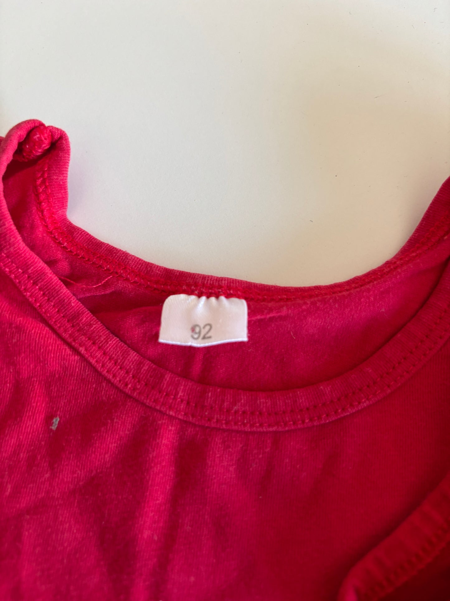 Bundel rode onderlijfjes (2)