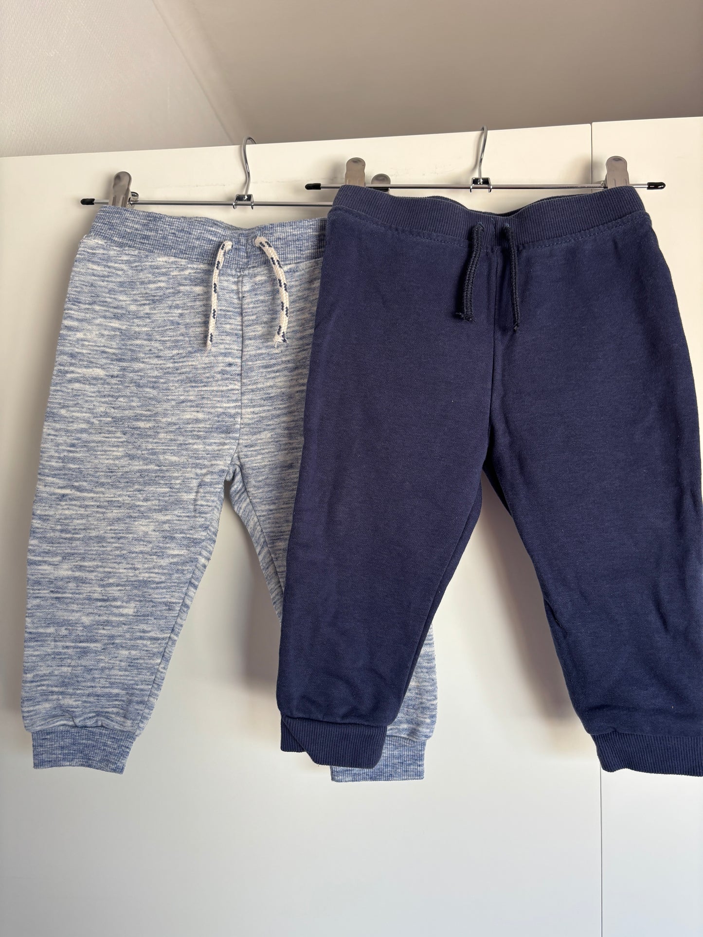 Bundel blauwe joggingbroeken (2)