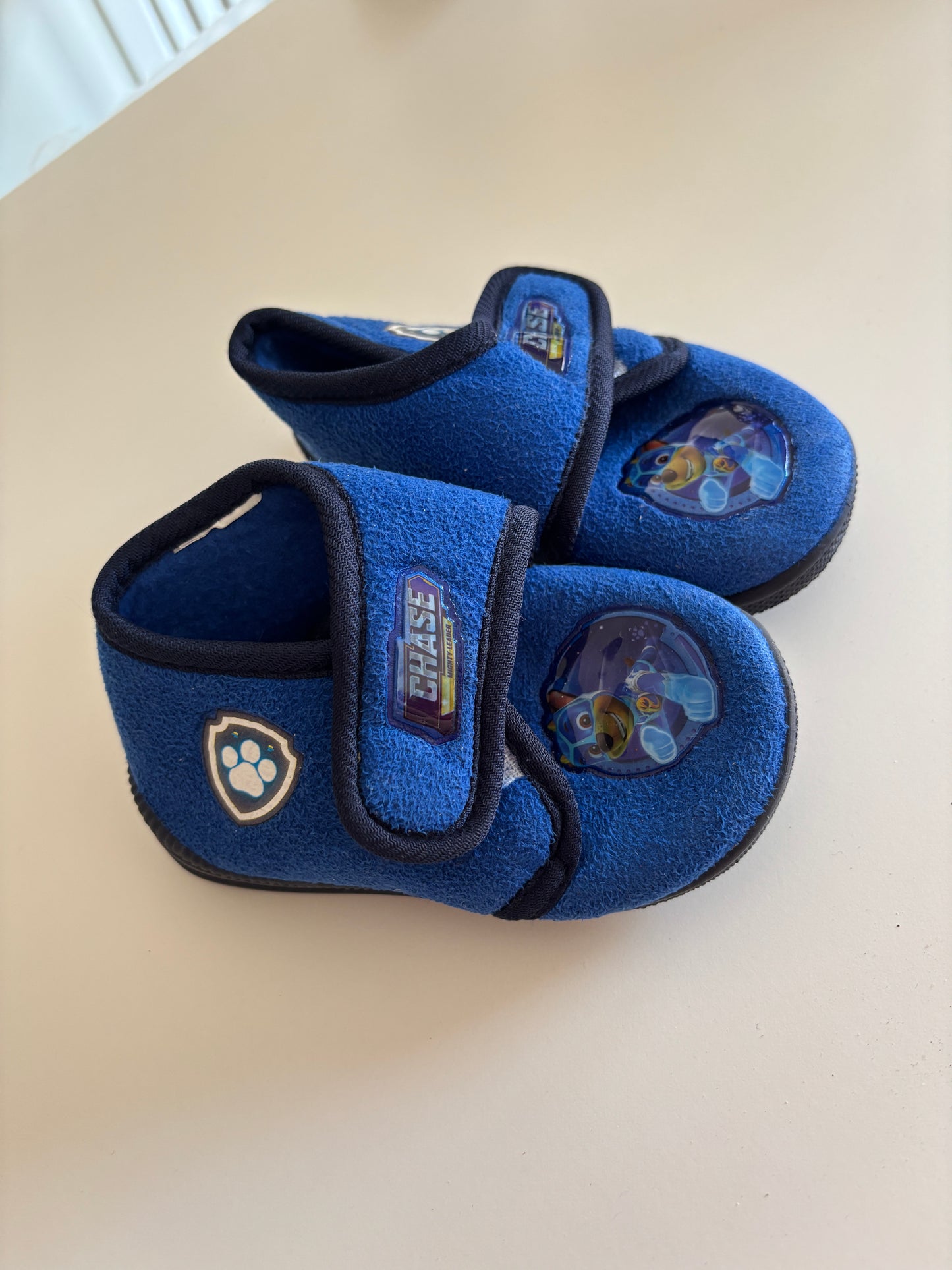 Blauwe sloefjes Chase