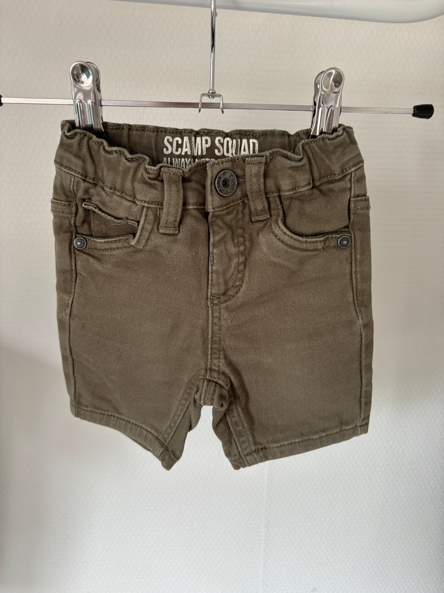 Setje: T-shirt en bermuda