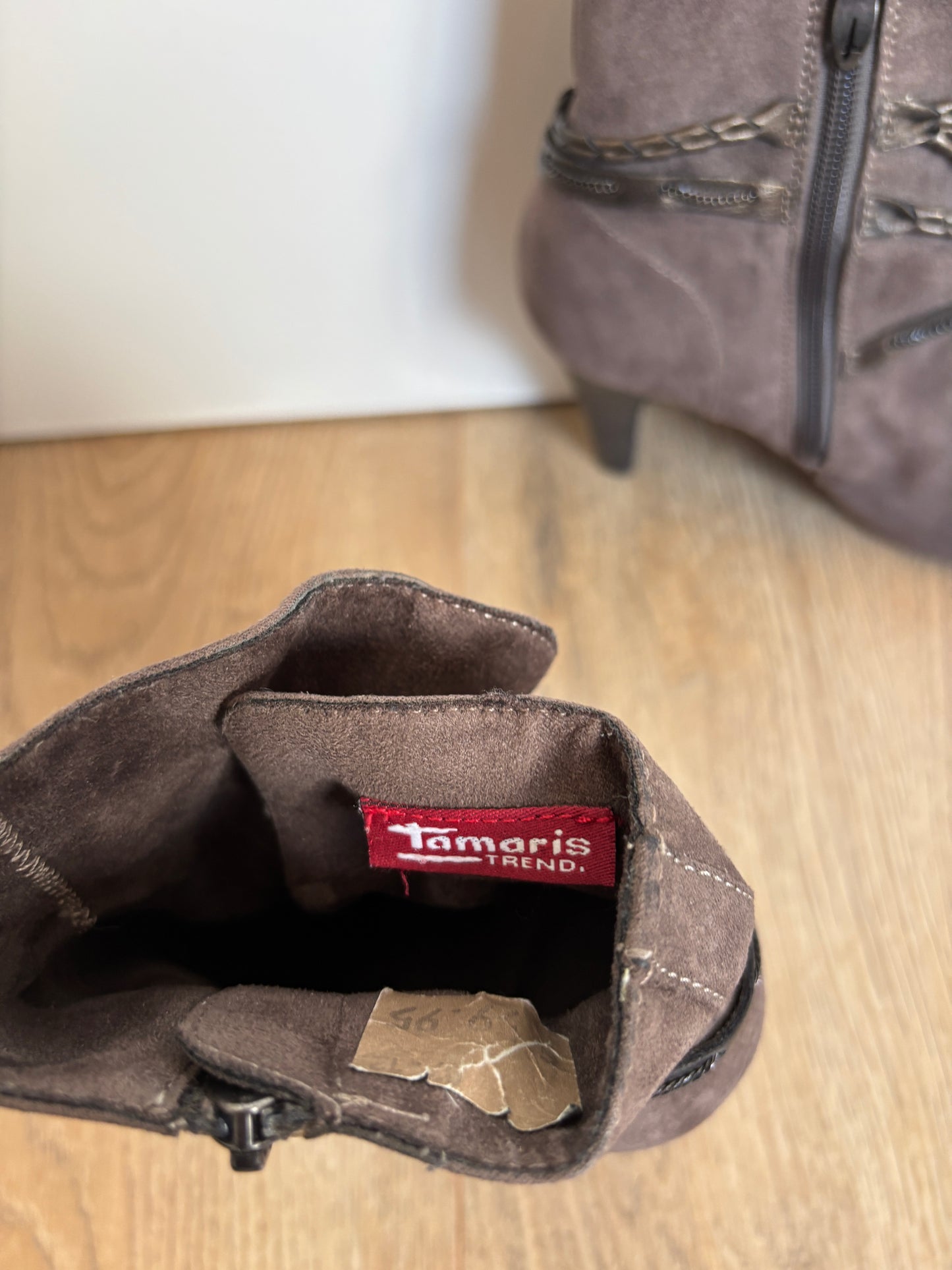 Bruine laarzen met hak