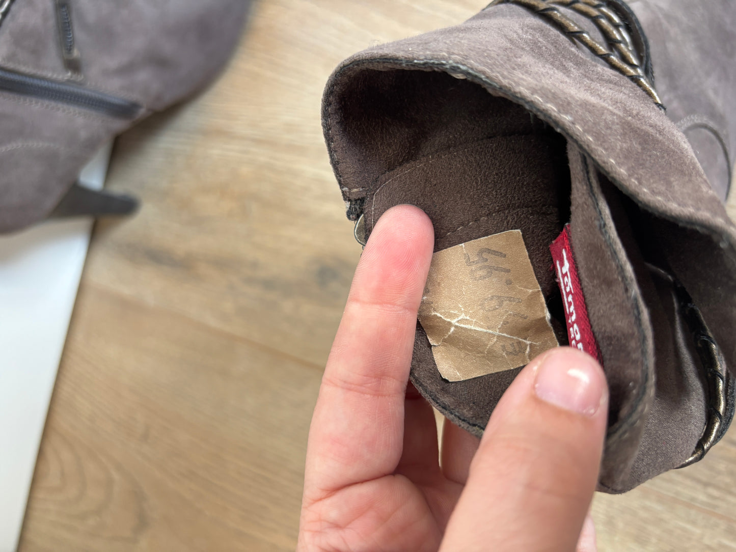 Bruine laarzen met hak