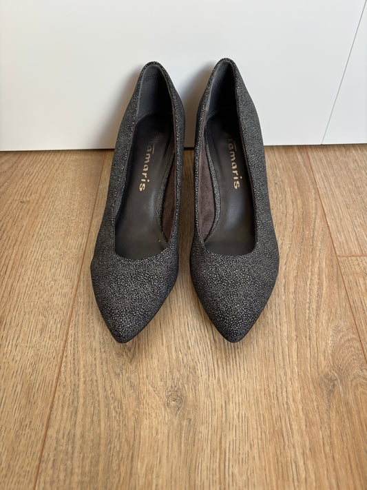 Donkergrijze pumps