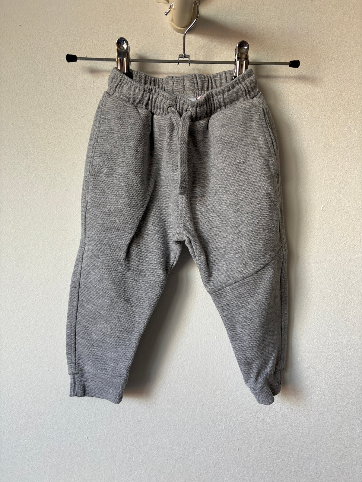 Grijze joggingbroek | Zara | 92