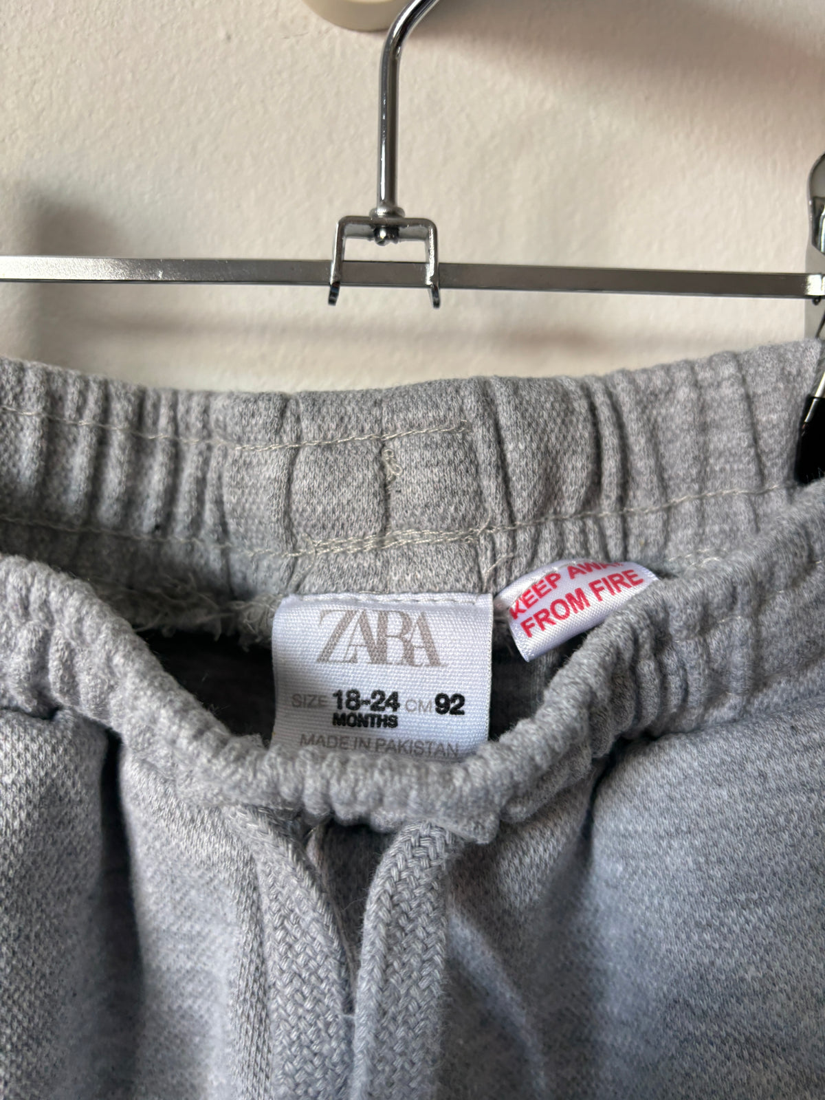 Grijze joggingbroek | Zara | 92