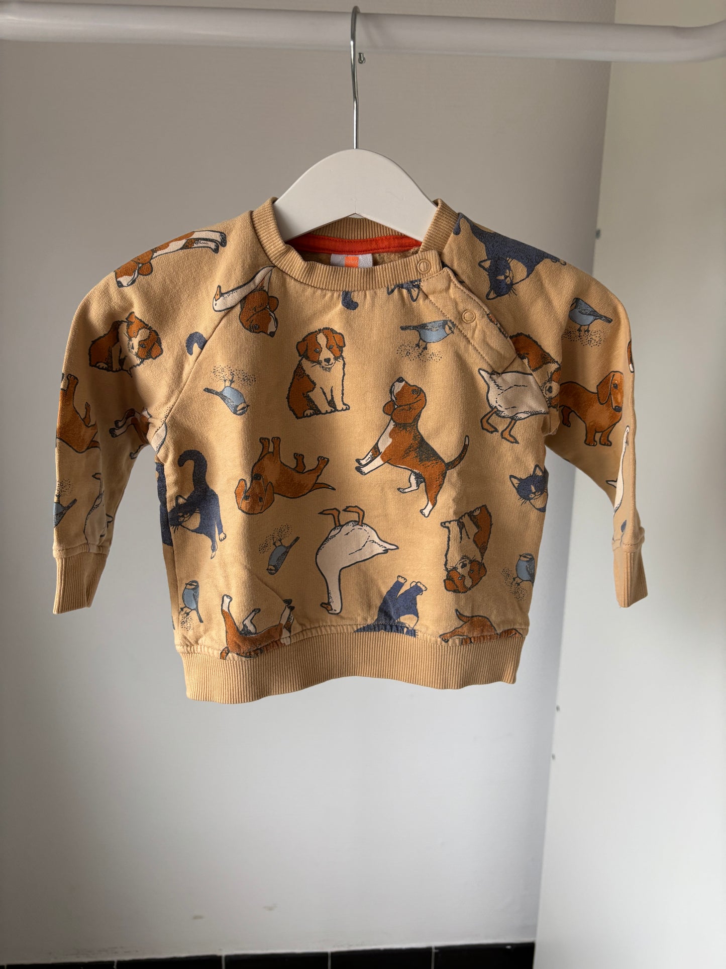 Beige sweater met diertjes