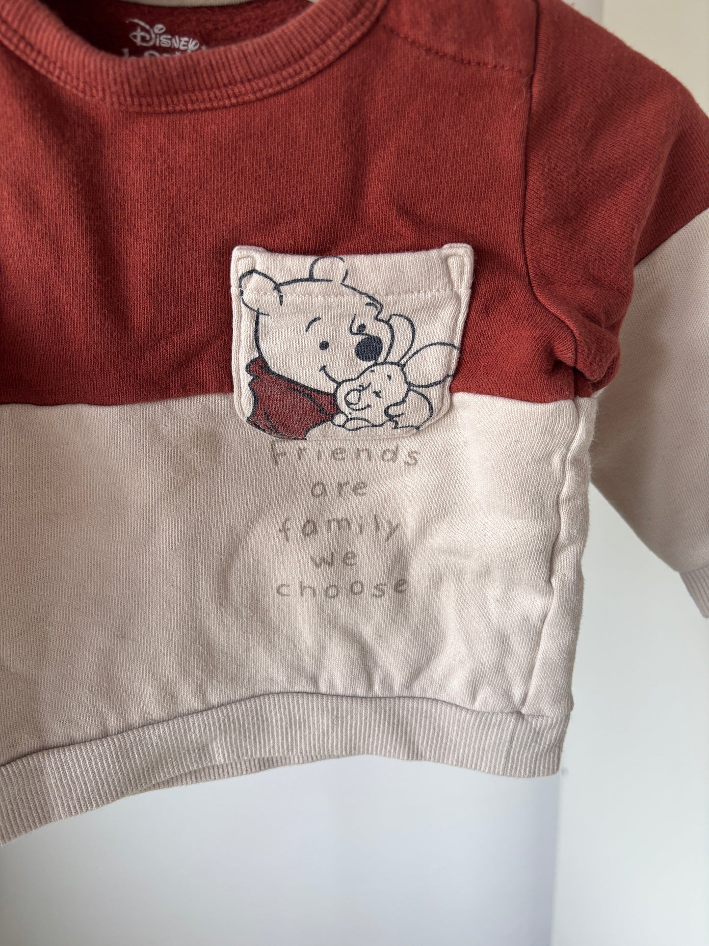 Beige-rode sweater Winnie The Pooh